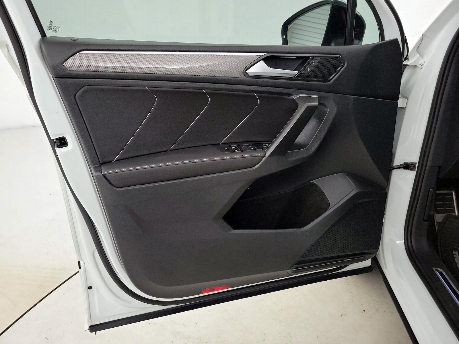 2022 Volkswagen Tiguan SE R-LINE BLACK - Photo 13