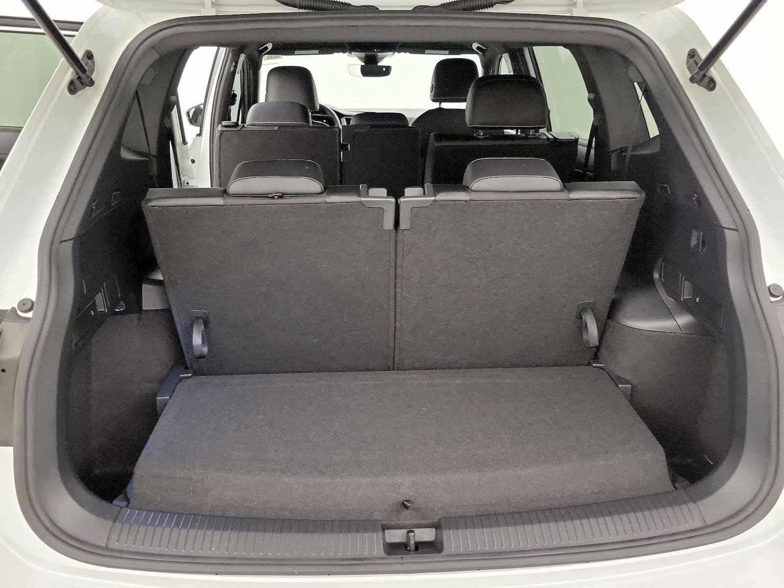 2022 Volkswagen Tiguan SE R-LINE BLACK - Photo 23
