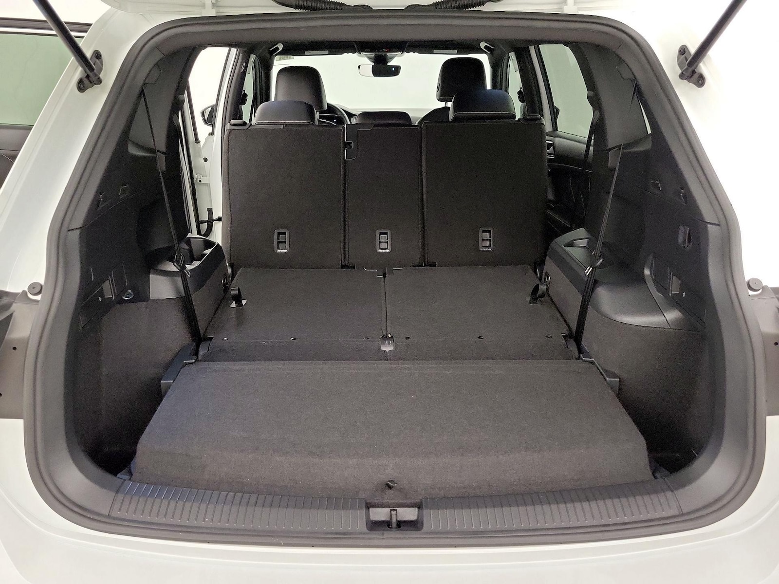 2022 Volkswagen Tiguan SE R-LINE BLACK - Photo 24