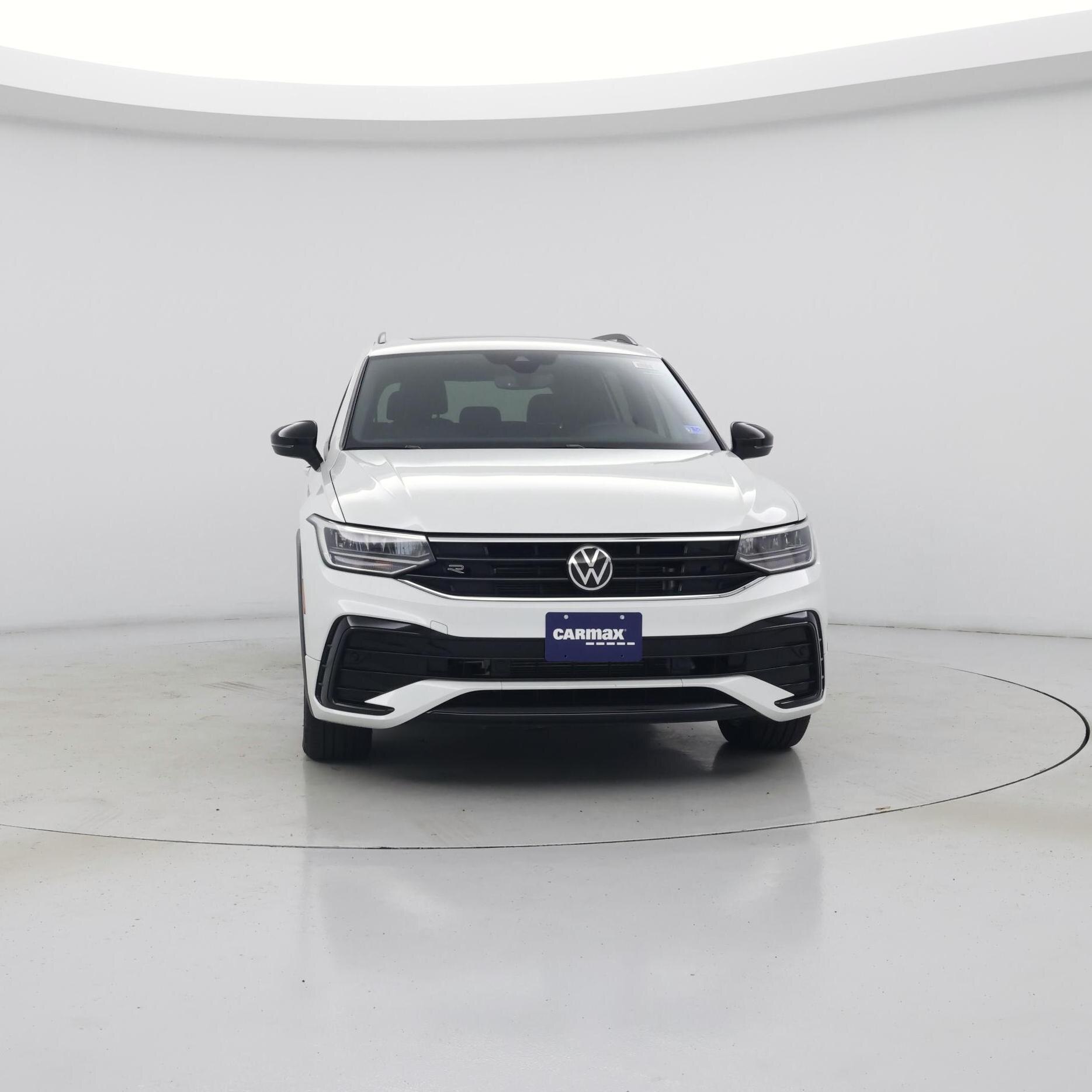 Thumbnail: 2022 Volkswagen Tiguan - 5