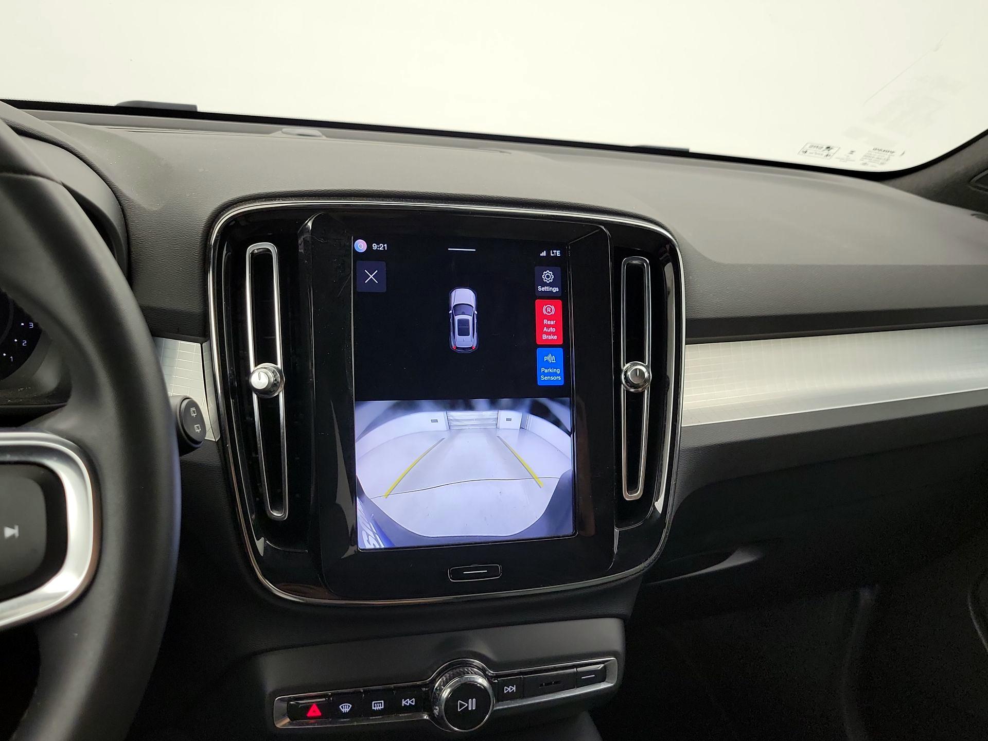 Thumbnail: 2024 Volvo XC40 - 13