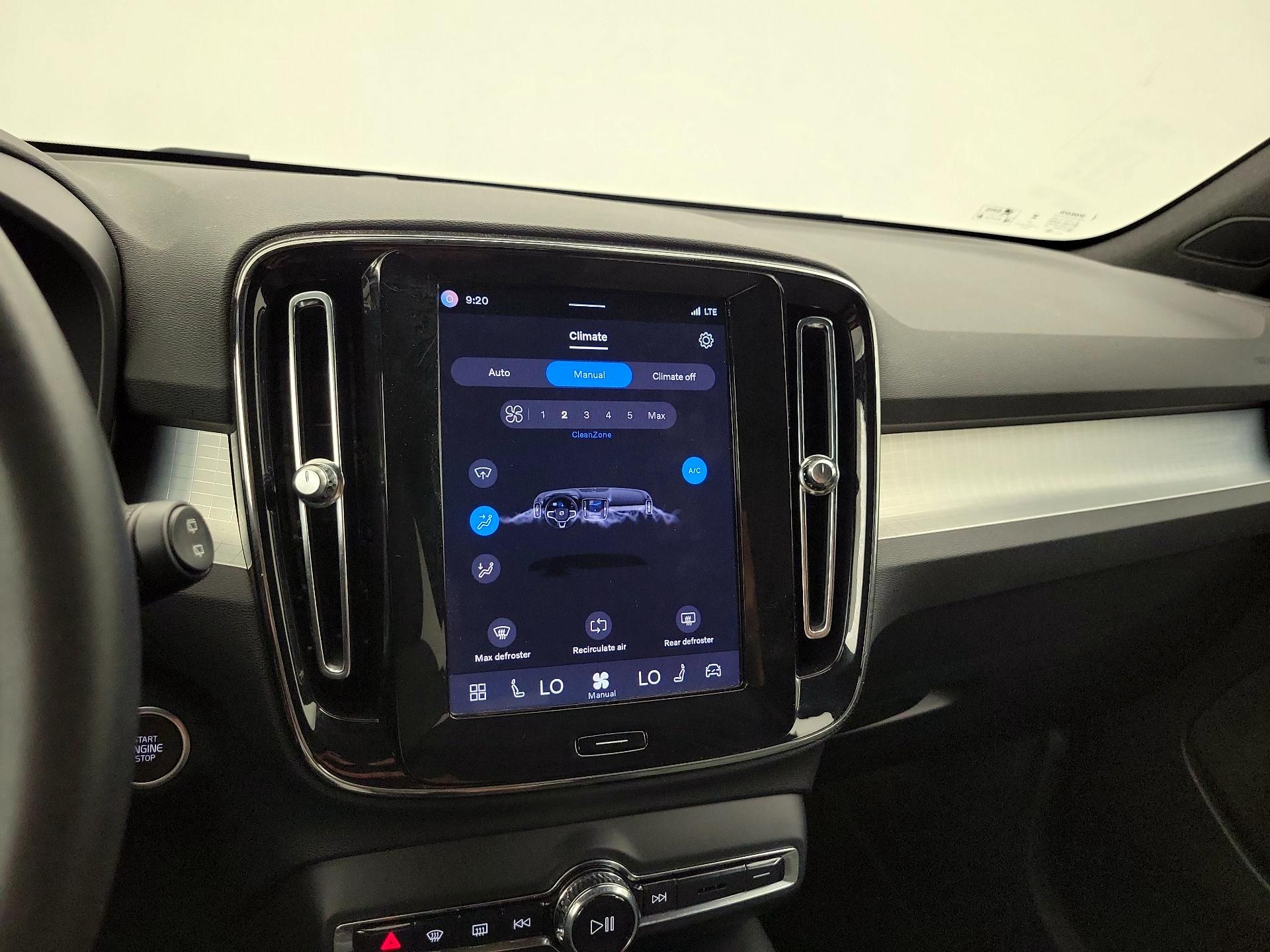 Thumbnail: 2024 Volvo XC40 - 15