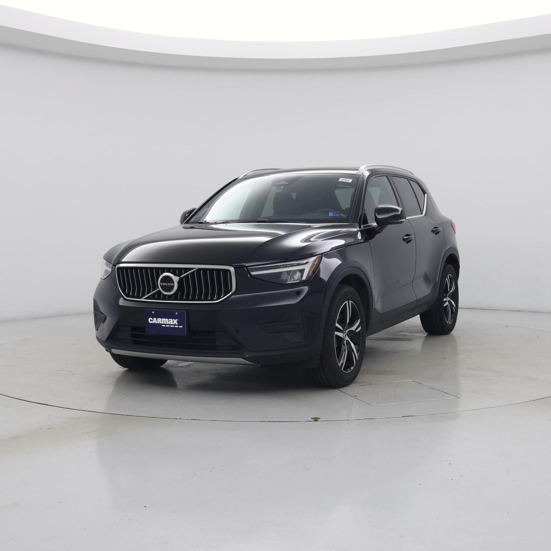 Thumbnail: 2024 Volvo XC40 - 4