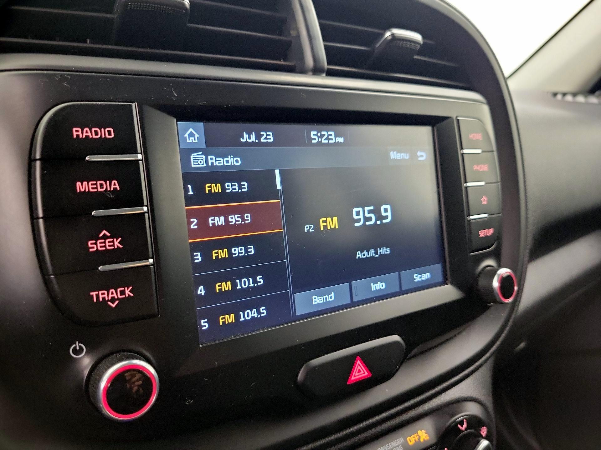 Thumbnail: 2020 Kia Soul - 15