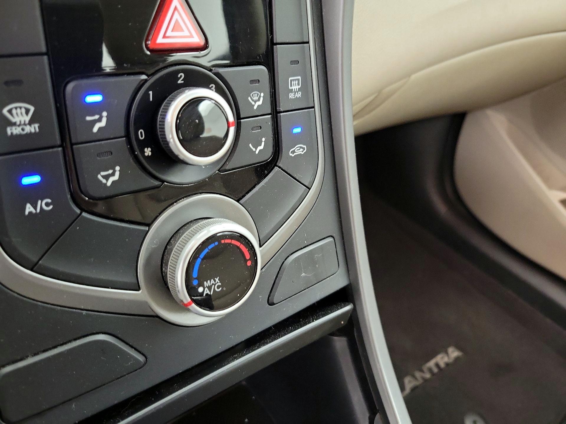 Thumbnail: 2016 Hyundai Elantra - 16
