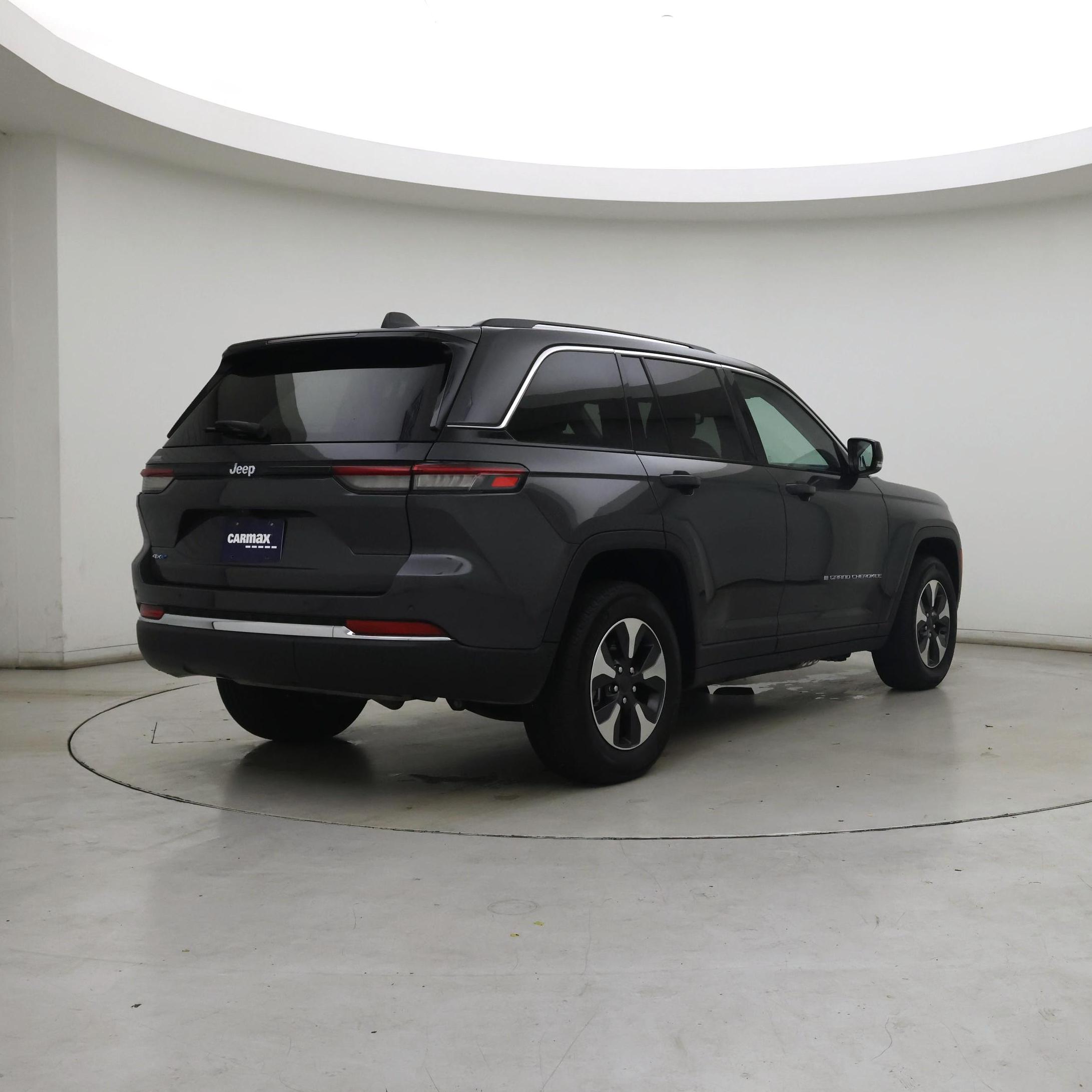 Thumbnail: 2024 Jeep Grand Cherokee - 8