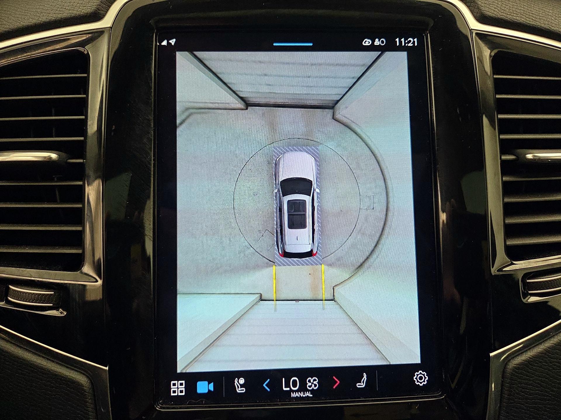 Thumbnail: 2023 Volvo XC90 - 15