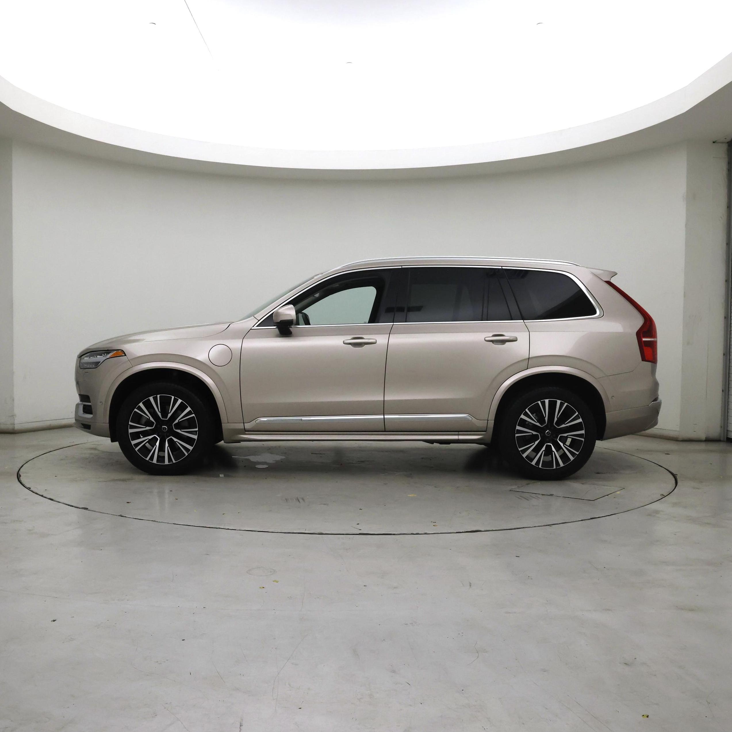 Thumbnail: 2023 Volvo XC90 - 3