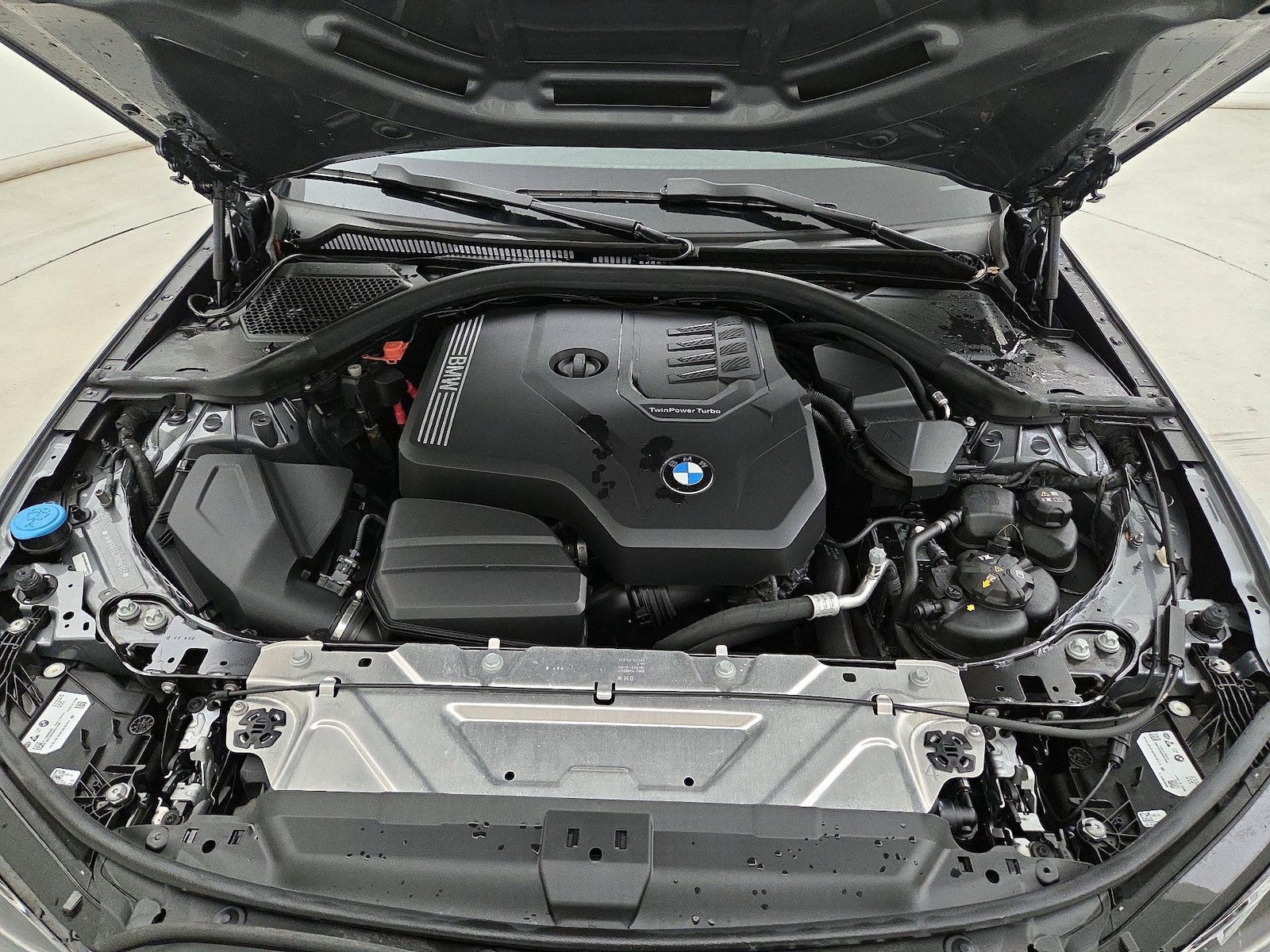 2024 BMW 3 Series 330i - Photo 23
