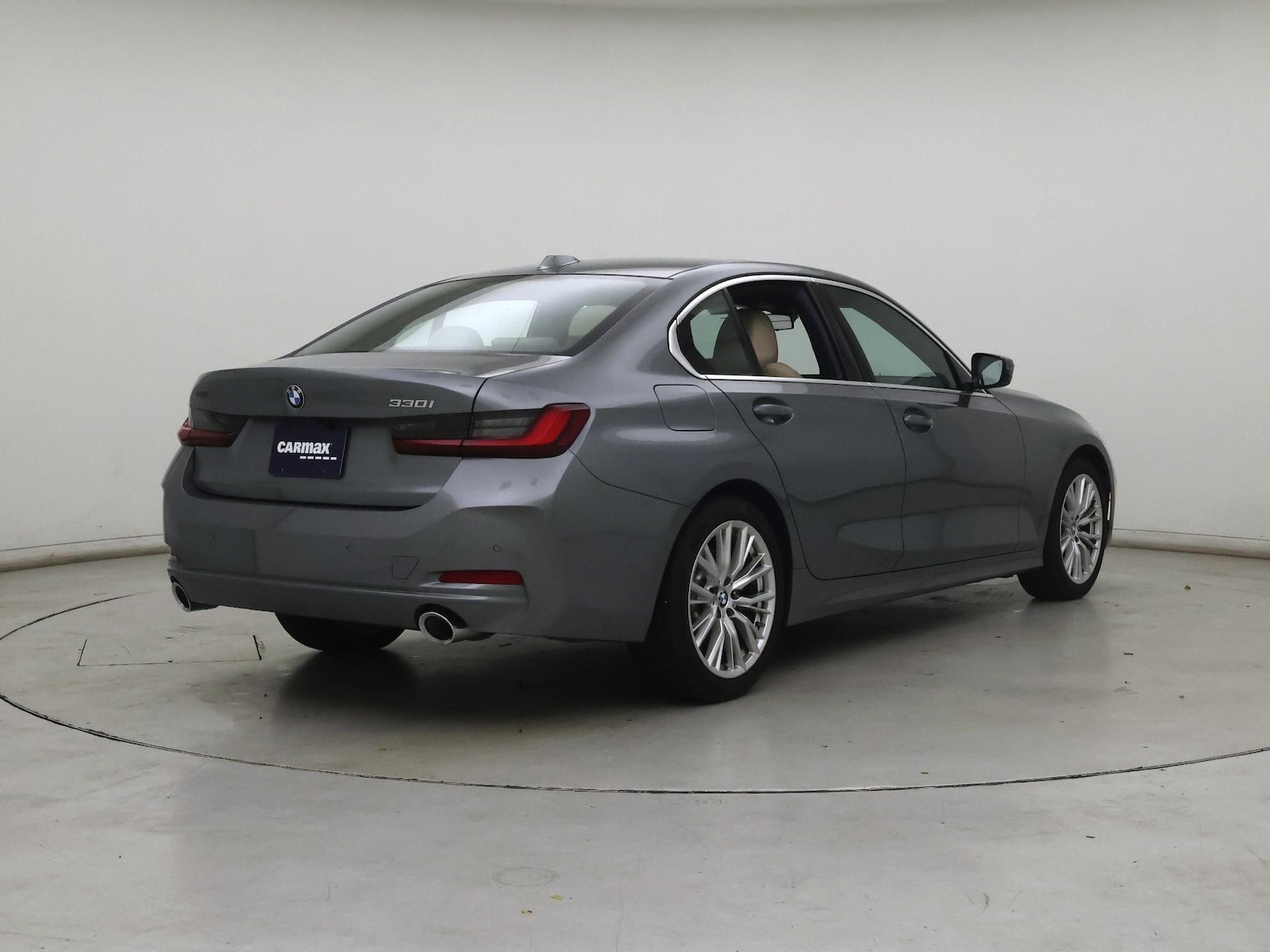 2024 BMW 3 Series 330i - Photo 9