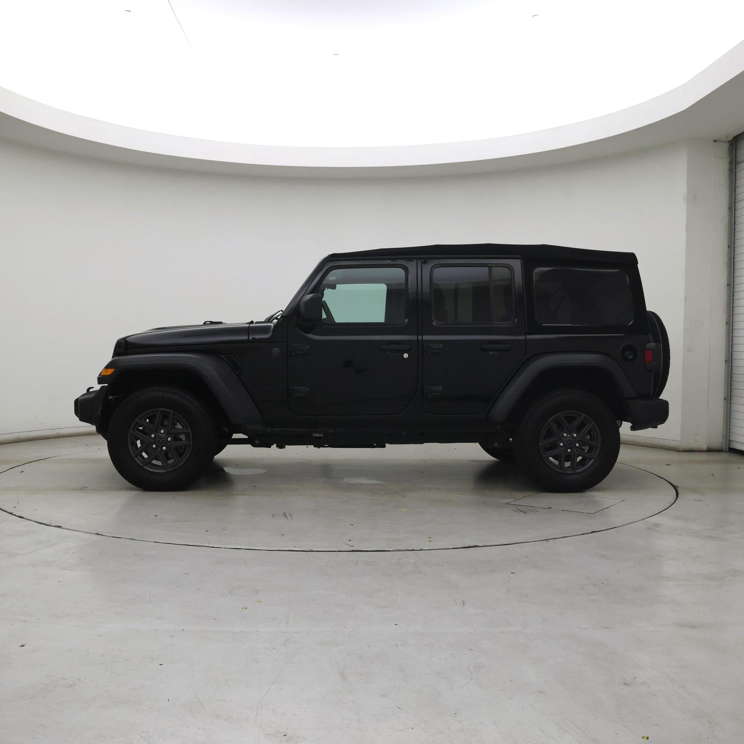 Thumbnail: 2024 Jeep Wrangler - 3