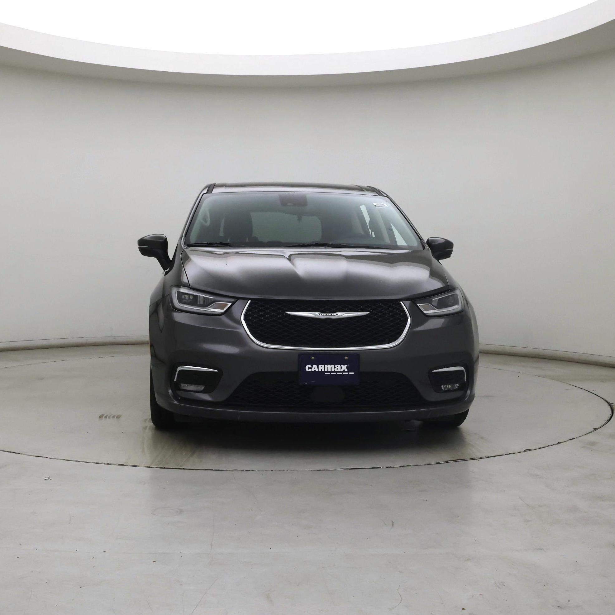 Thumbnail: 2023 Chrysler Pacifica - 5
