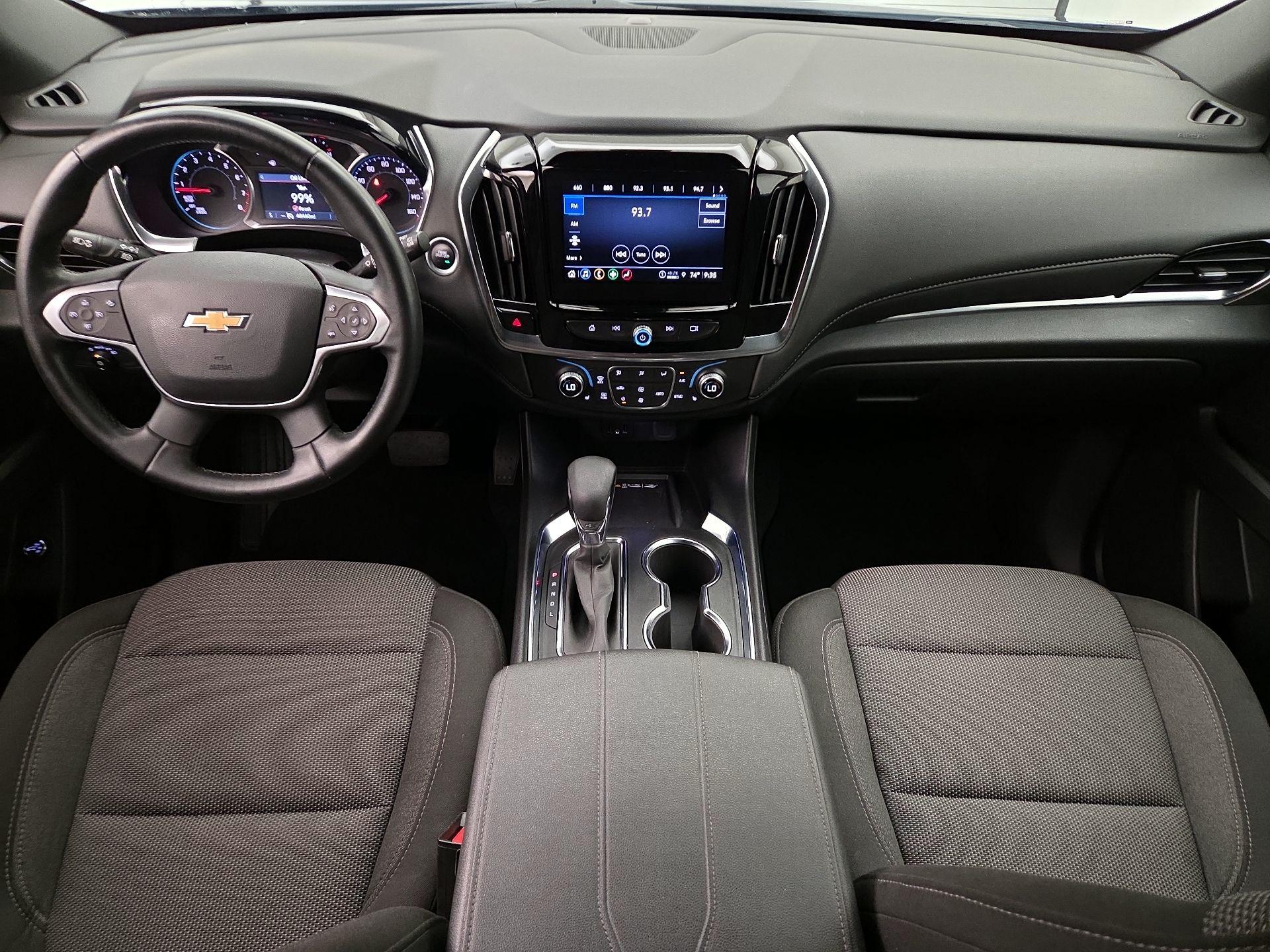 Thumbnail: 2023 Chevrolet Traverse - 9