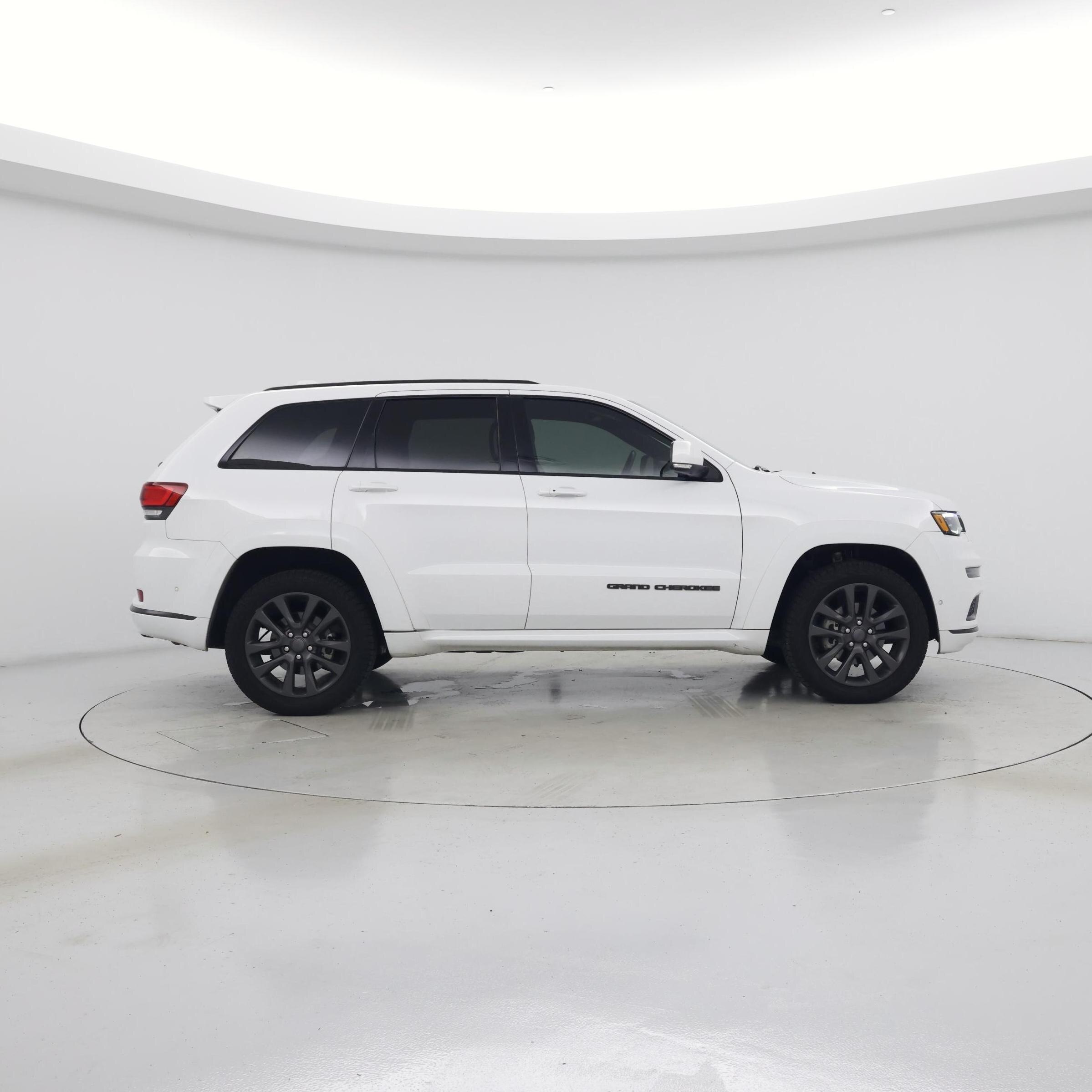 Thumbnail: 2018 Jeep Grand Cherokee - 7