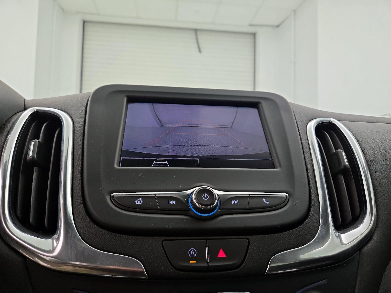 2022 Chevrolet Equinox LT - Photo 15