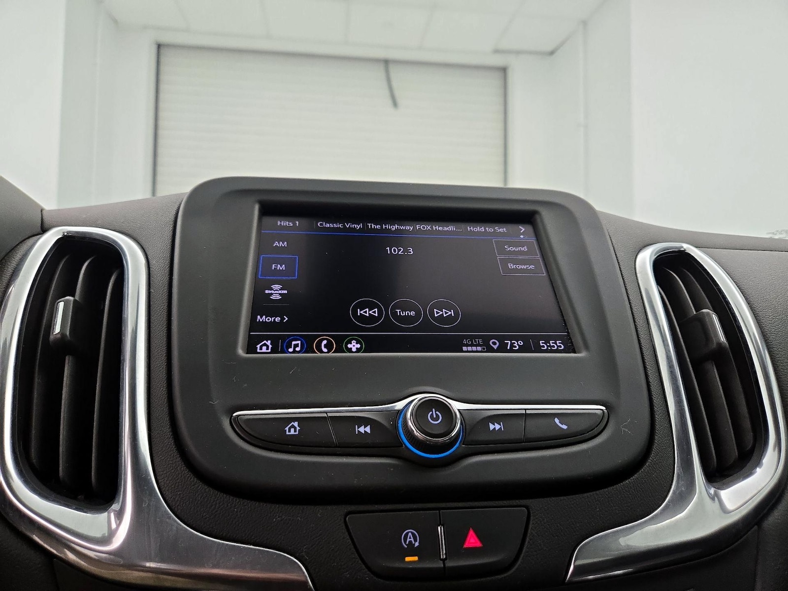 2022 Chevrolet Equinox LT - Photo 16