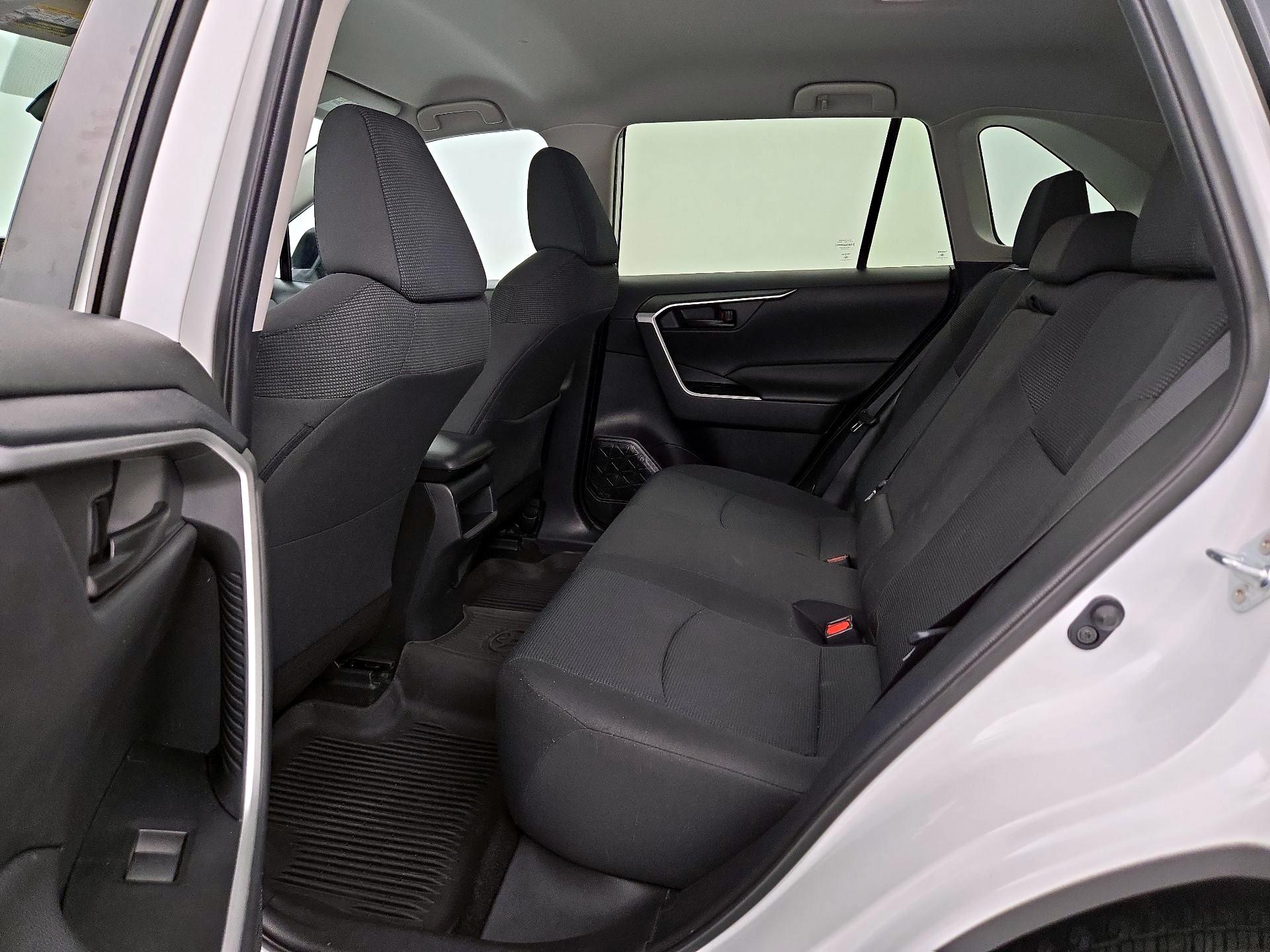 Thumbnail: 2021 Toyota RAV4 - 19
