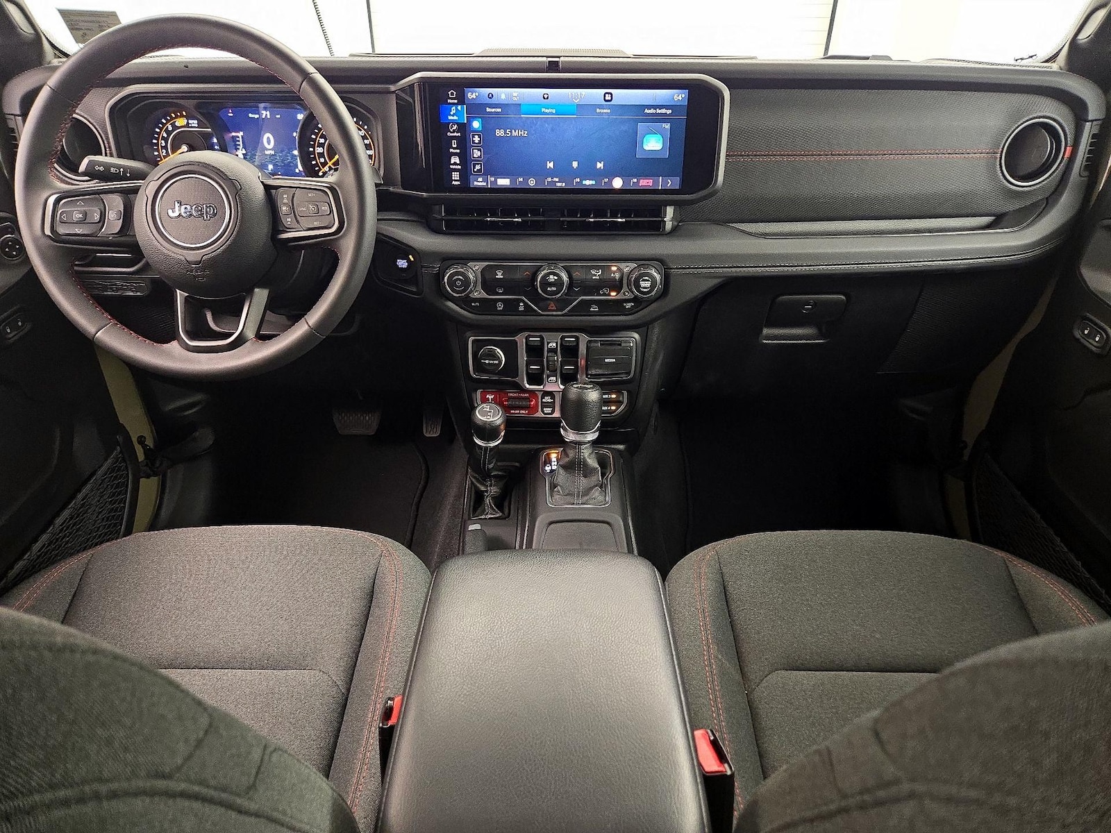 2025 Jeep Wrangler 4-Door Rubicon - Photo 10