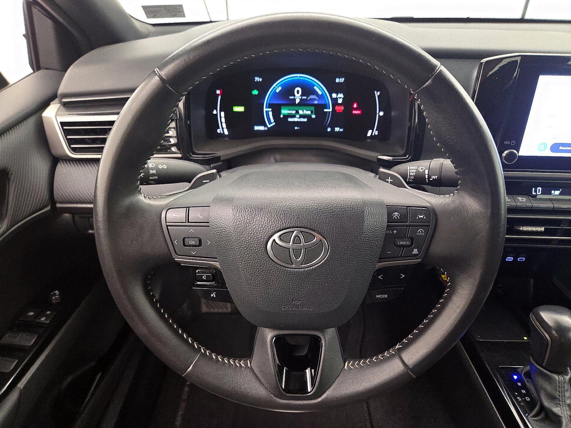 Thumbnail: 2025 Toyota Camry - 10