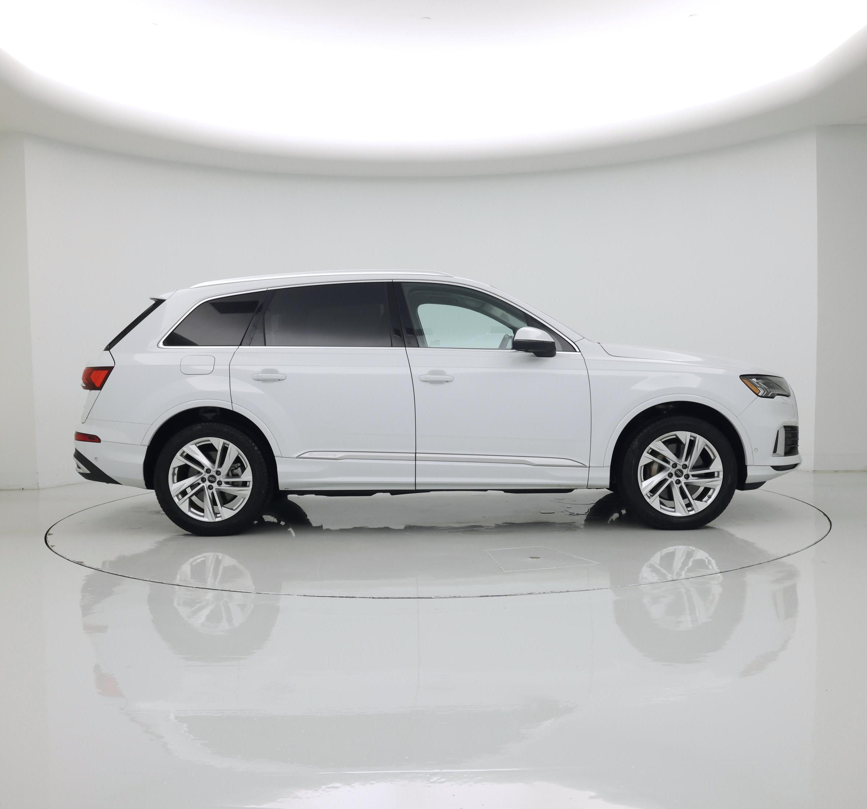 Thumbnail: 2023 Audi Q7 - 7