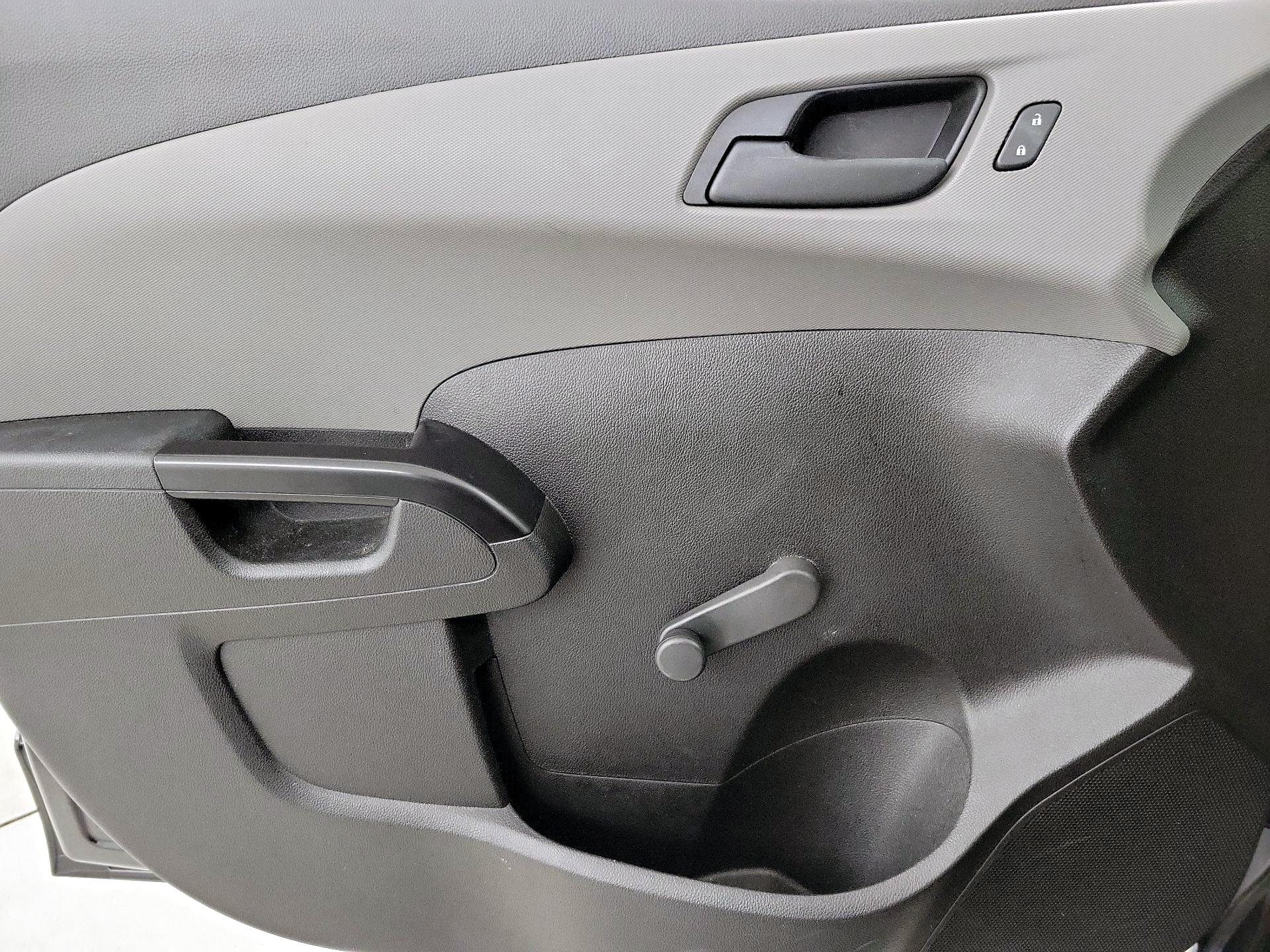 Thumbnail: 2018 Chevrolet Sonic - 12