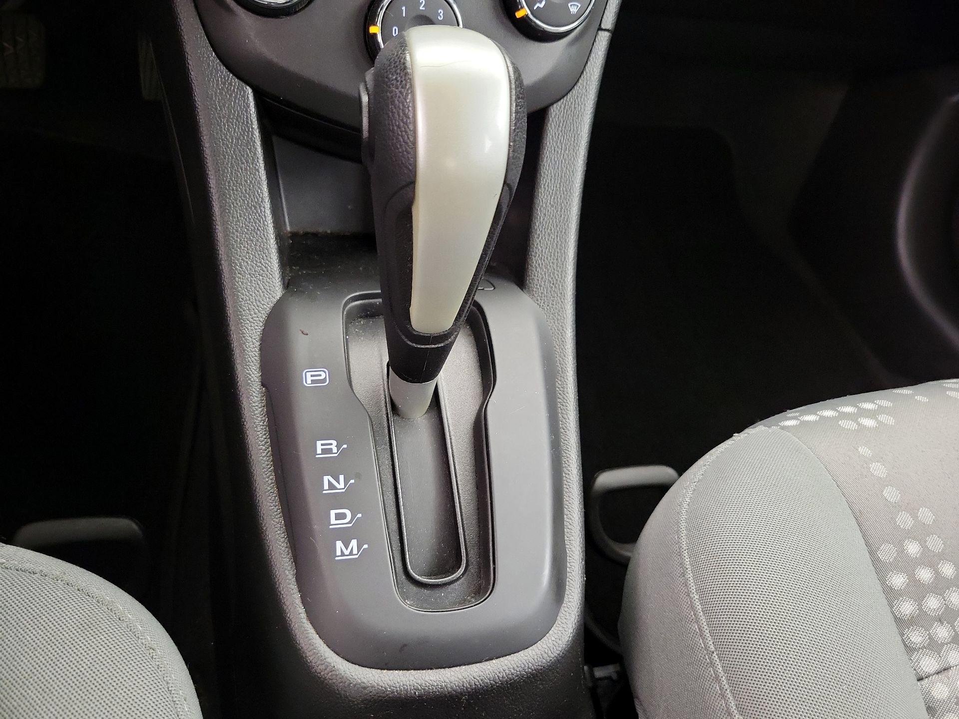 Thumbnail: 2018 Chevrolet Sonic - 17