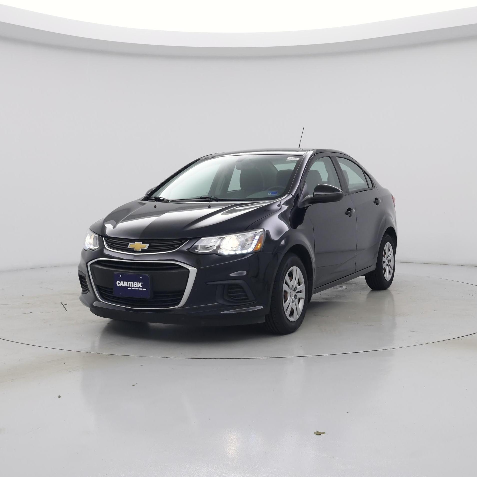 Thumbnail: 2018 Chevrolet Sonic - 4