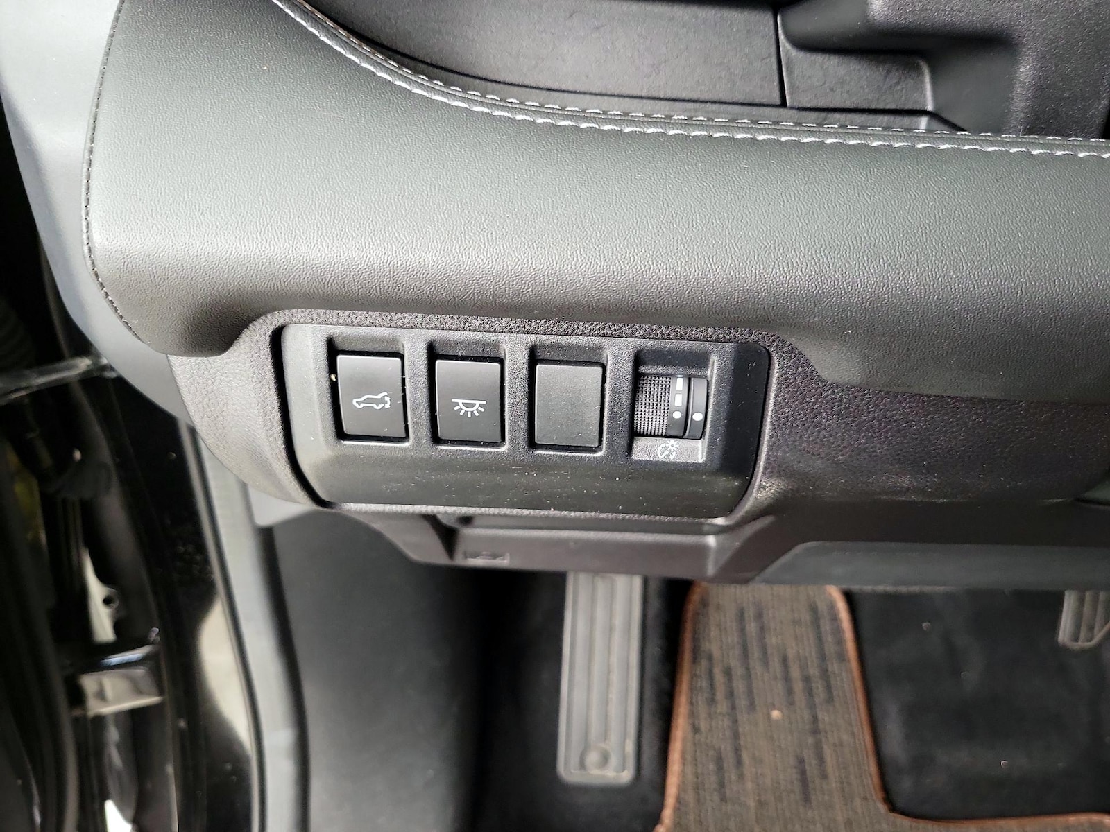 2024 Subaru Ascent Touring - Photo 14