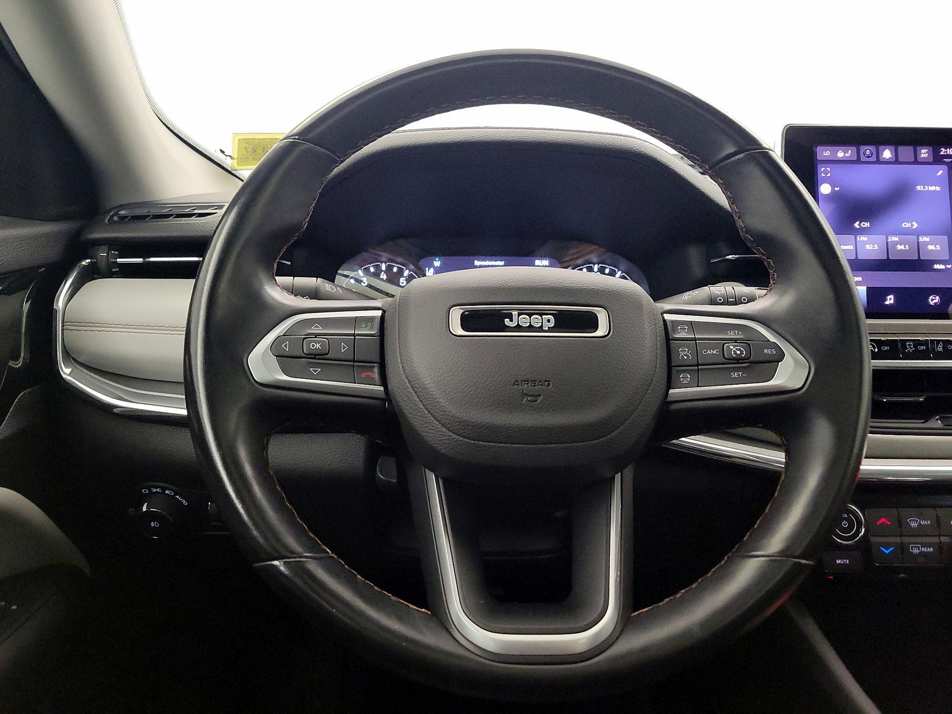 Thumbnail: 2022 Jeep Compass - 10