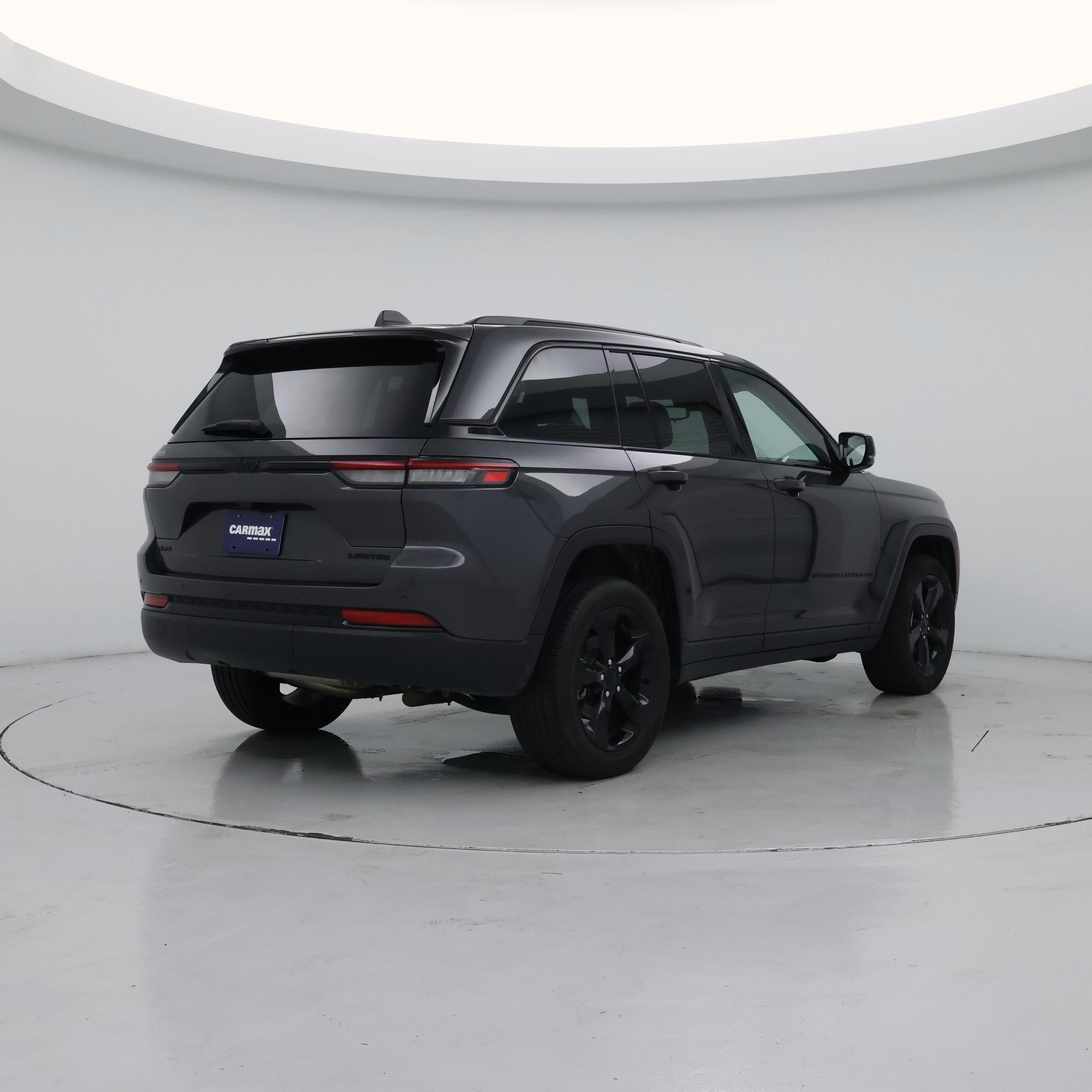 Thumbnail: 2023 Jeep Grand Cherokee - 8