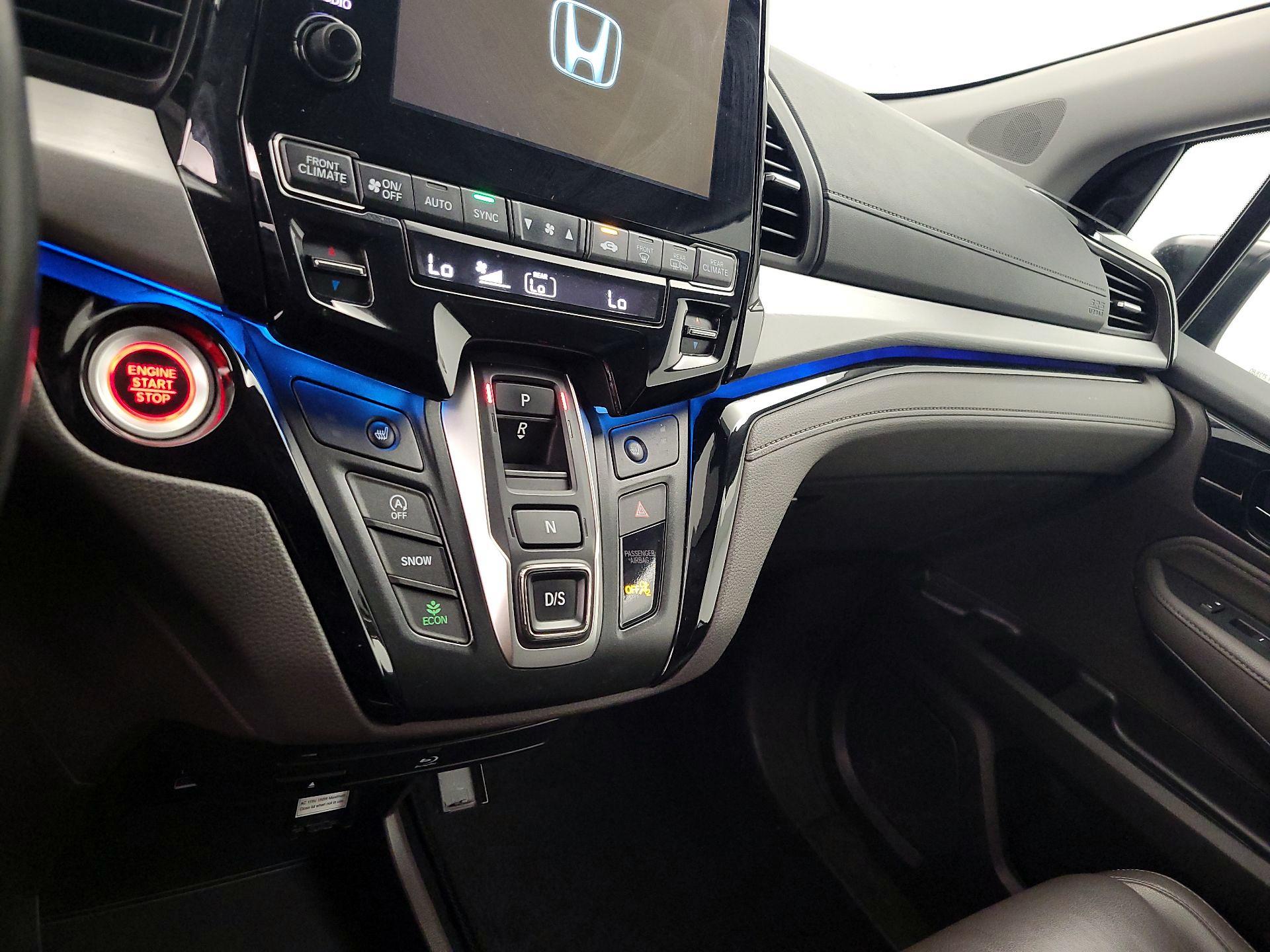 Thumbnail: 2023 Honda Odyssey - 16