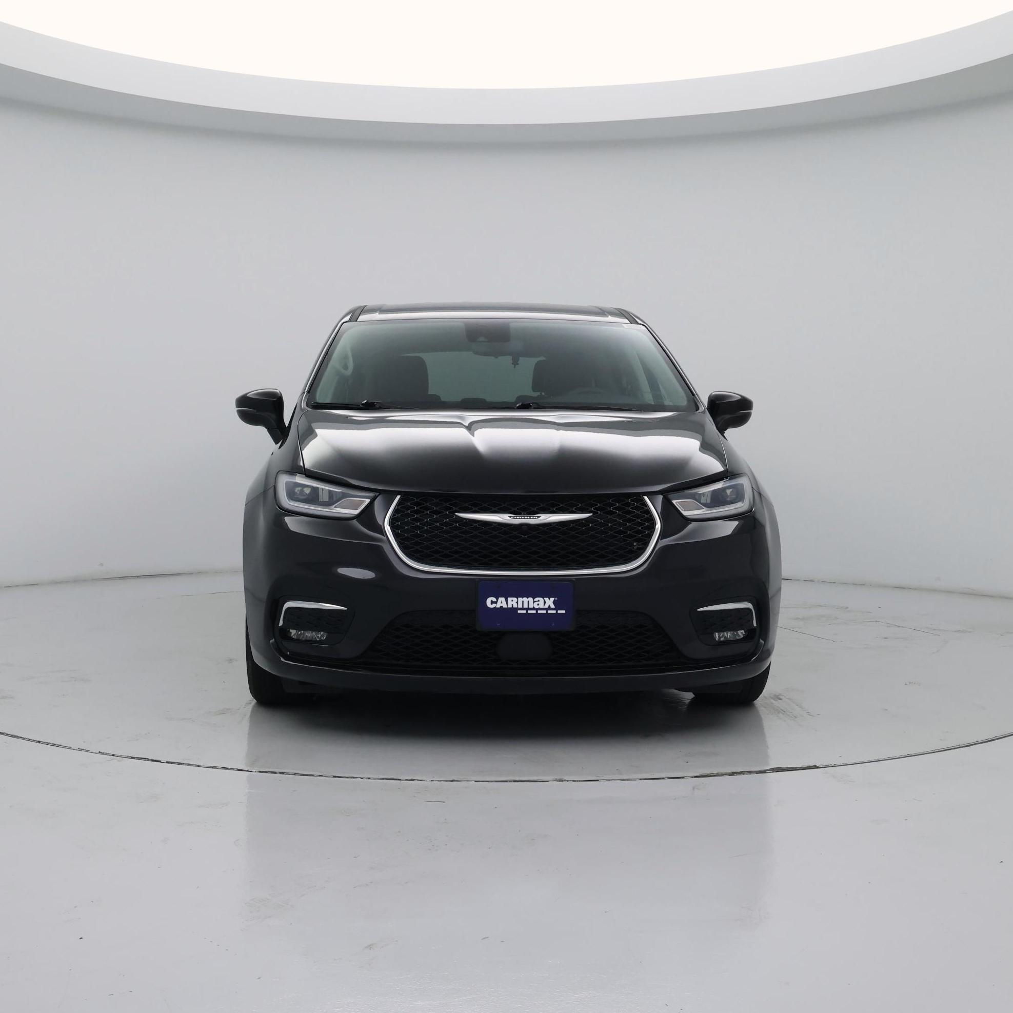 Thumbnail: 2023 Chrysler Pacifica - 5