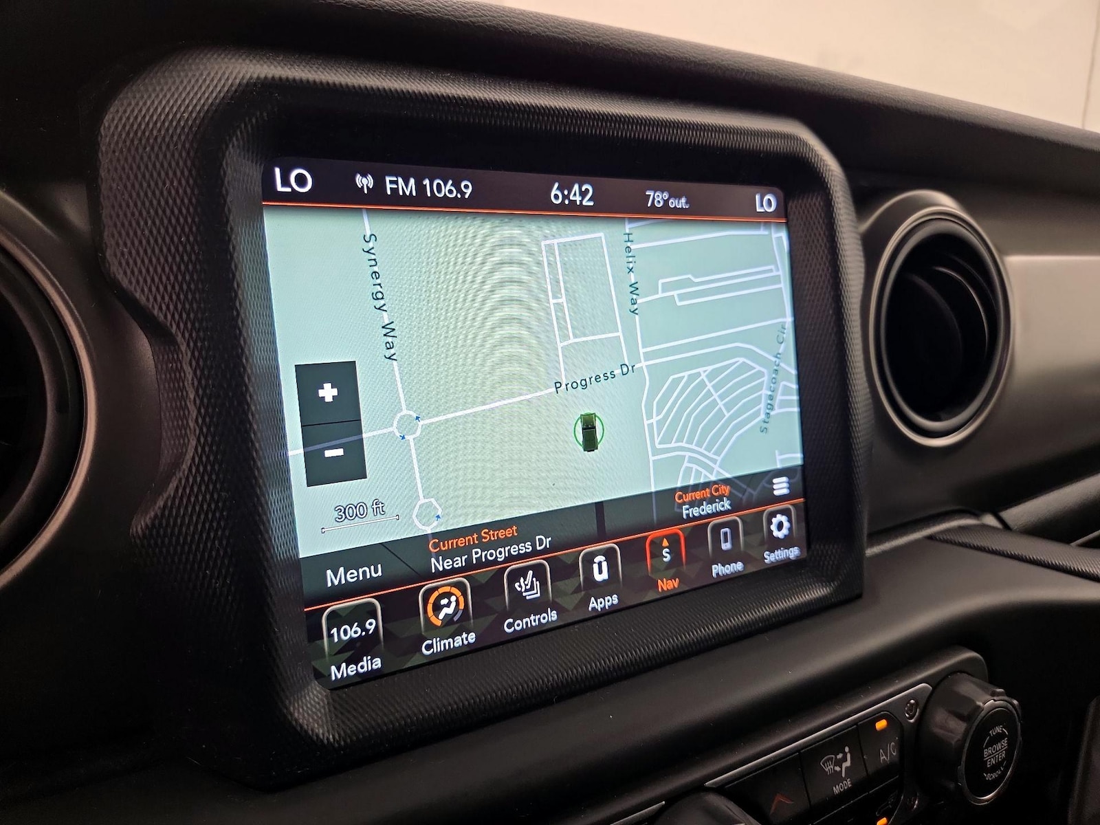 2023 Jeep Wrangler 4xe Willys 4XE - Photo 15