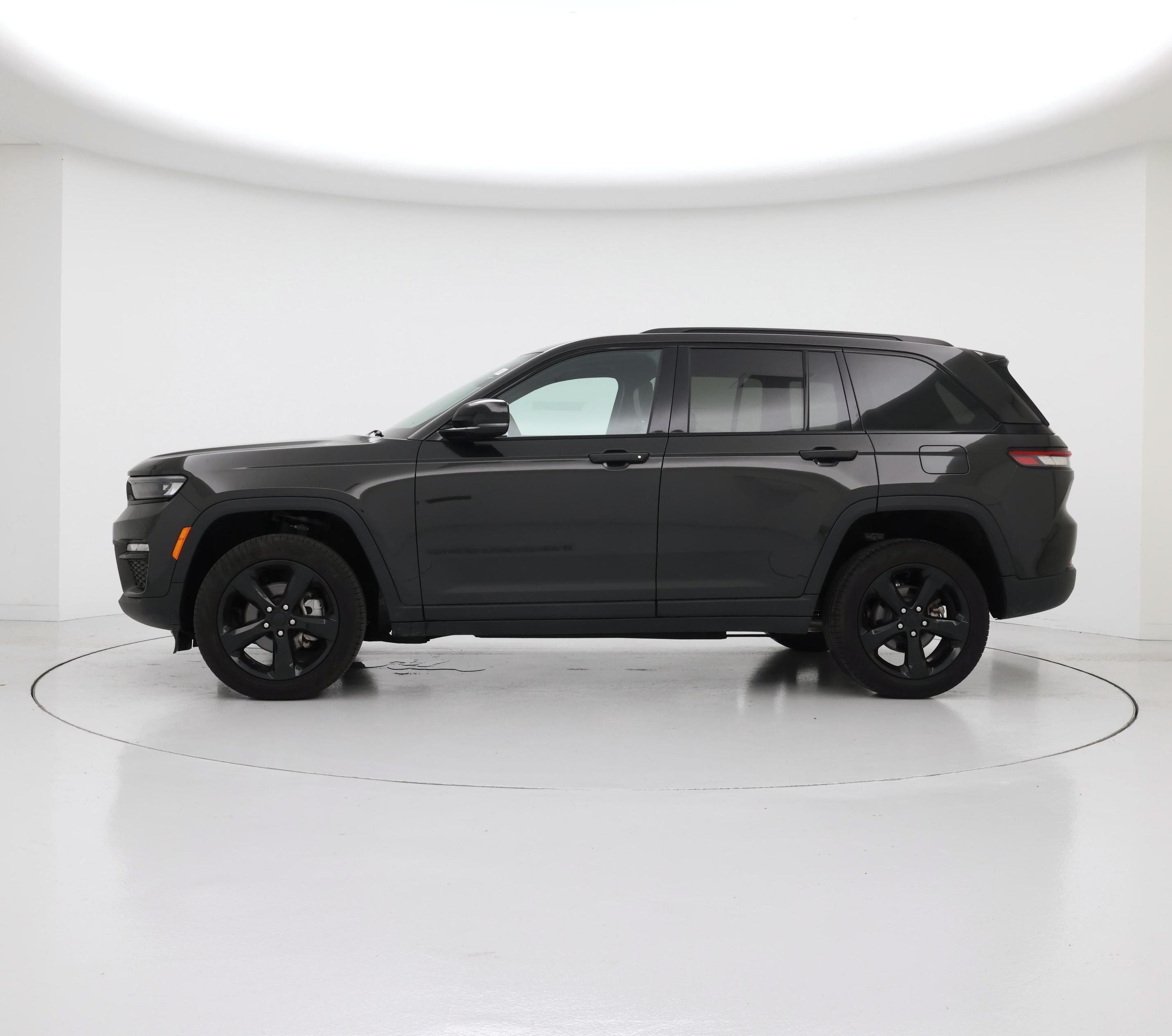 Thumbnail: 2024 Jeep Grand Cherokee - 3