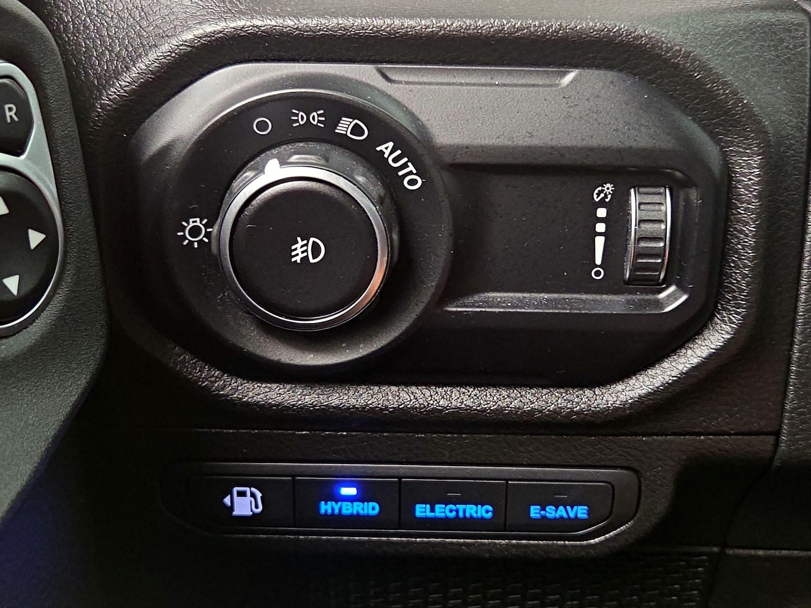 2024 Jeep Wrangler 4xe Willys 4XE - Photo 14