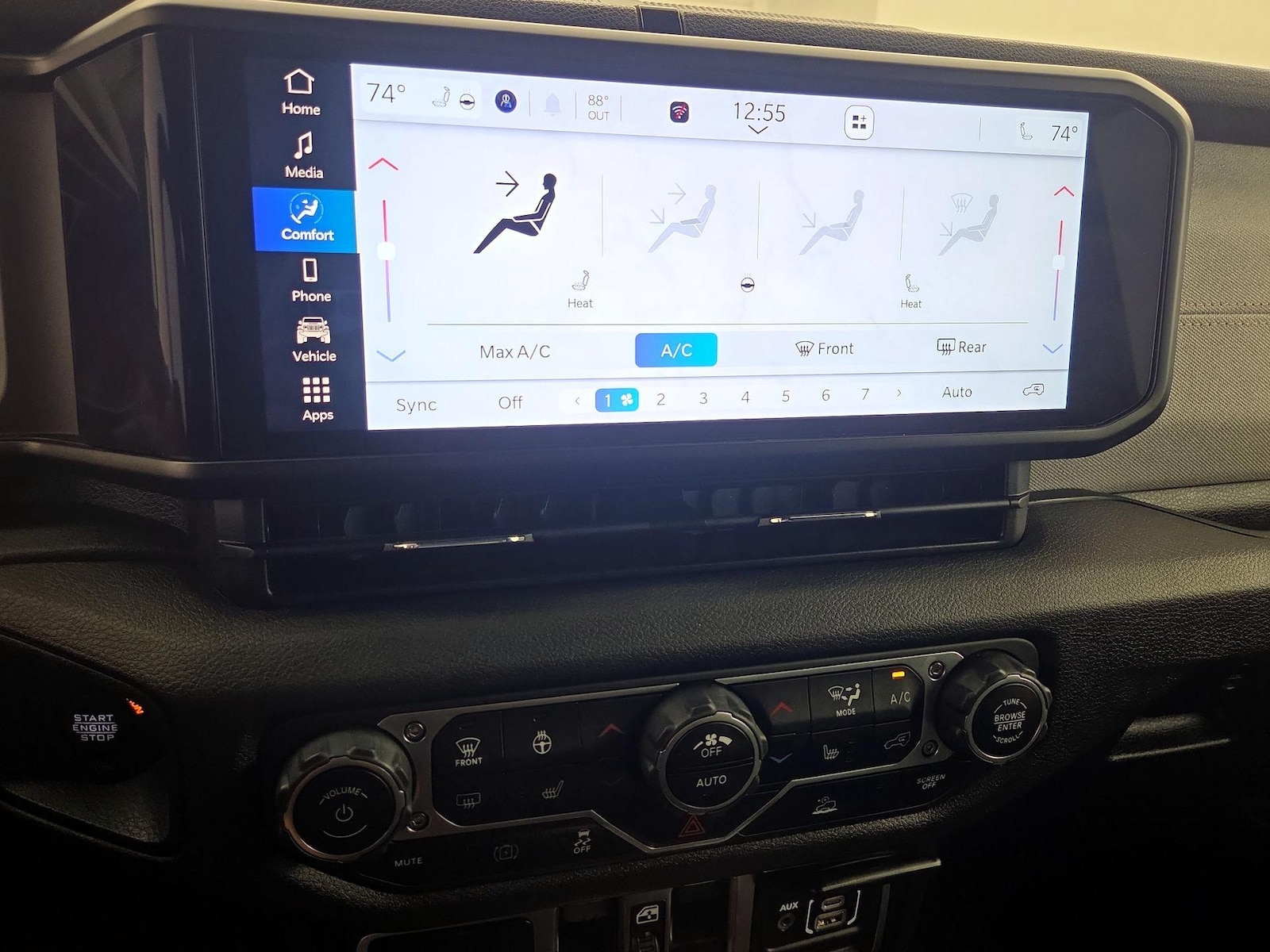 2024 Jeep Wrangler 4xe Willys 4XE - Photo 17