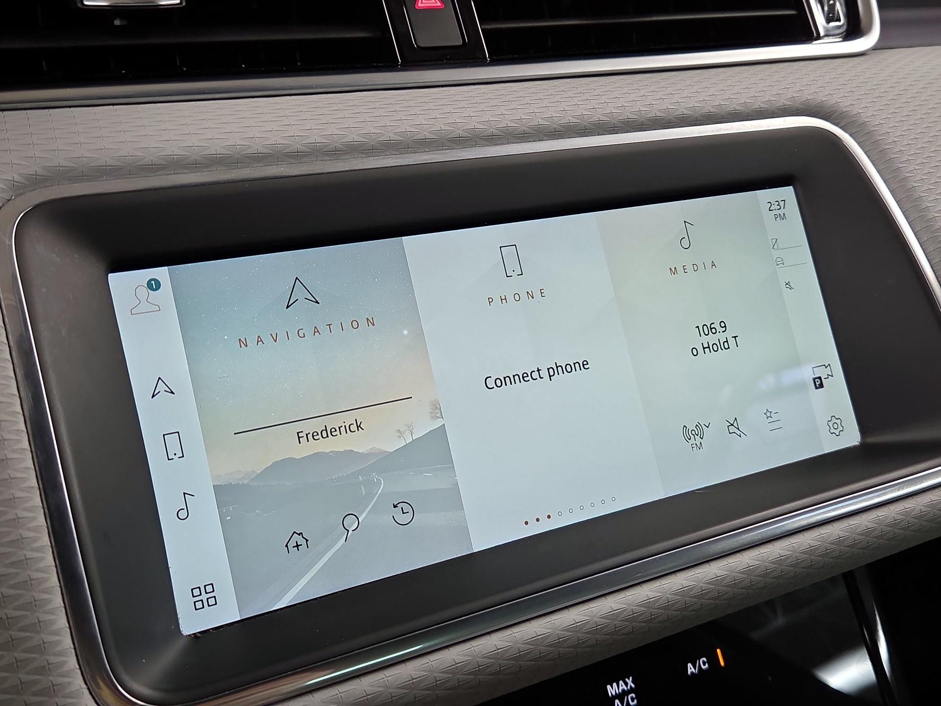 Thumbnail: 2021 Land Rover Range Rover Evoque - 16