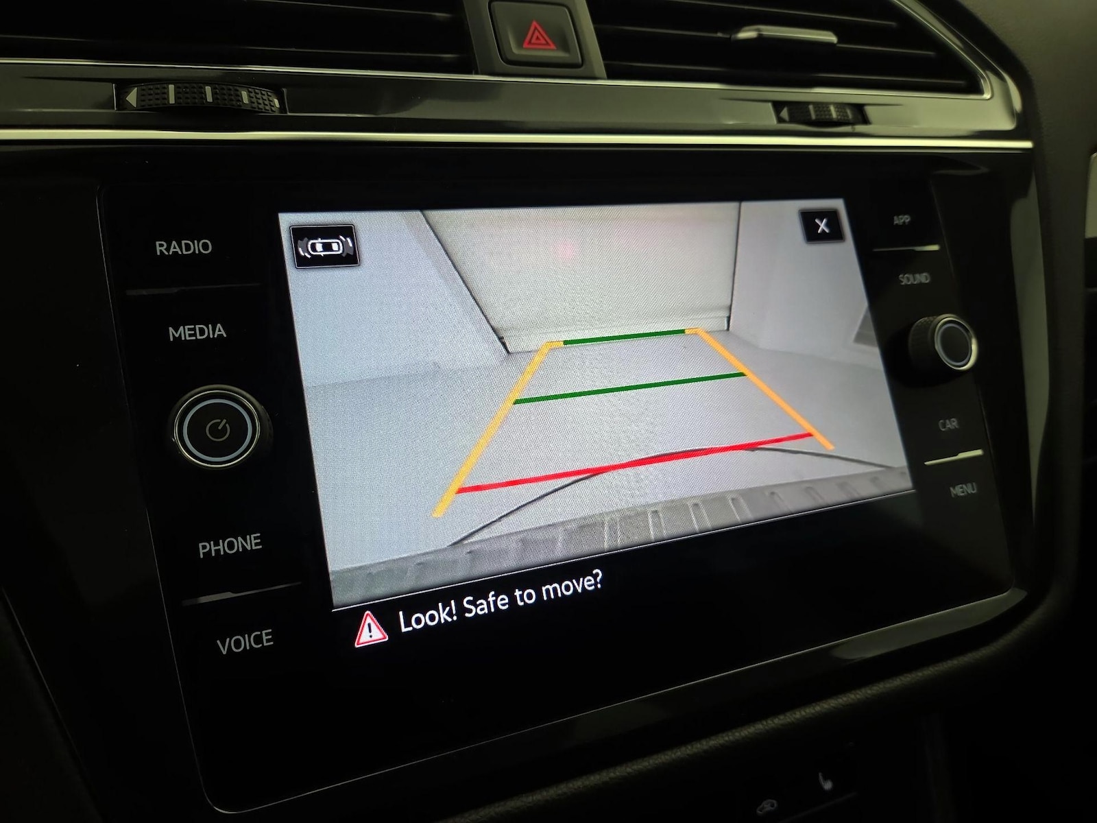 2022 Volkswagen Tiguan SE R-LINE BLACK - Photo 15