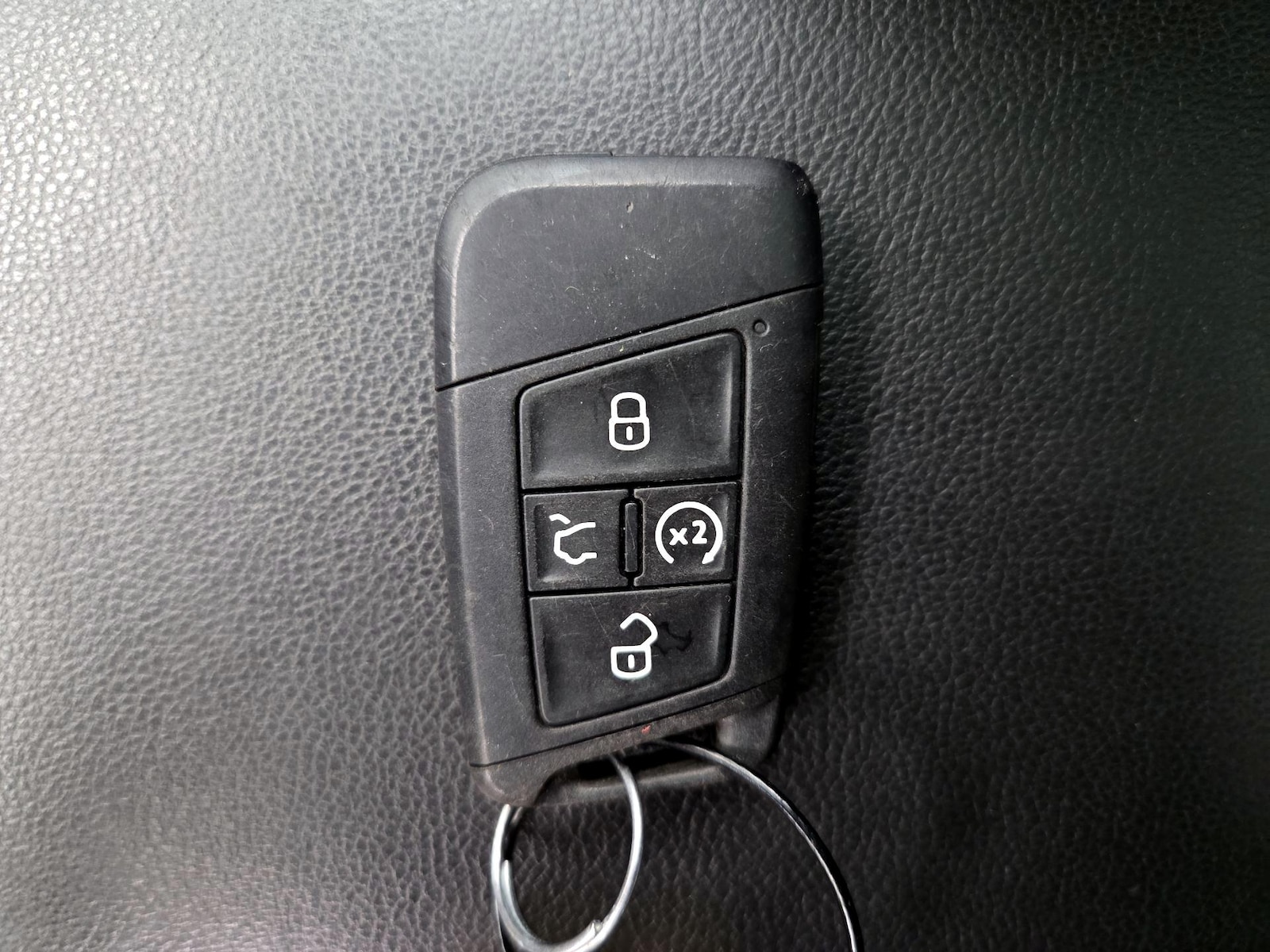 2022 Volkswagen Tiguan SE R-LINE BLACK - Photo 26
