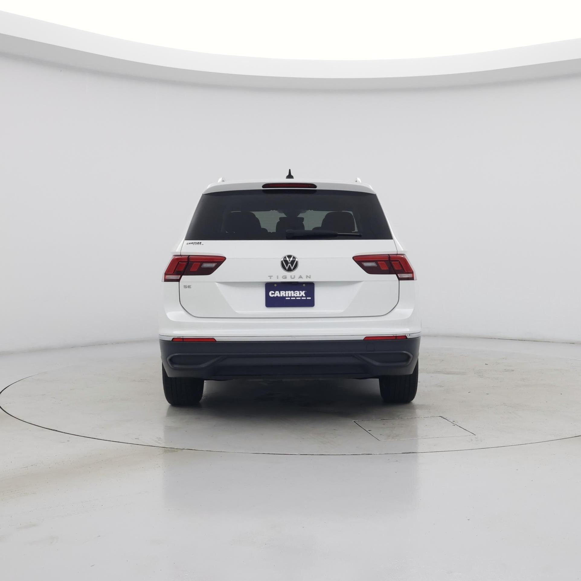 Thumbnail: 2023 Volkswagen Tiguan - 6