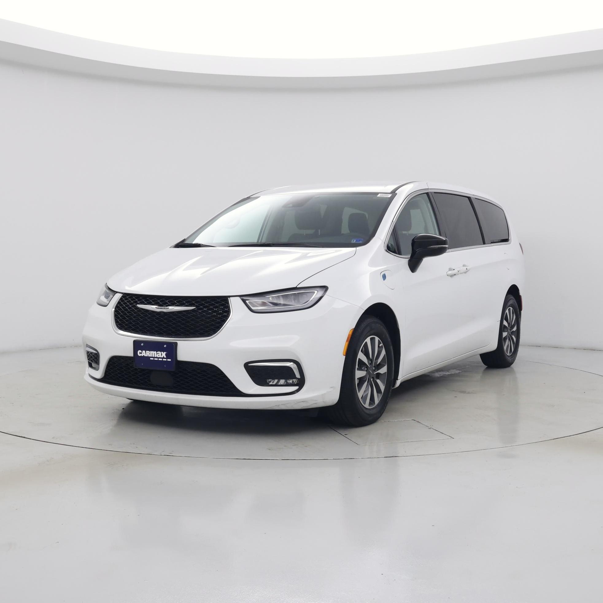 Thumbnail: 2024 Chrysler Pacifica - 4