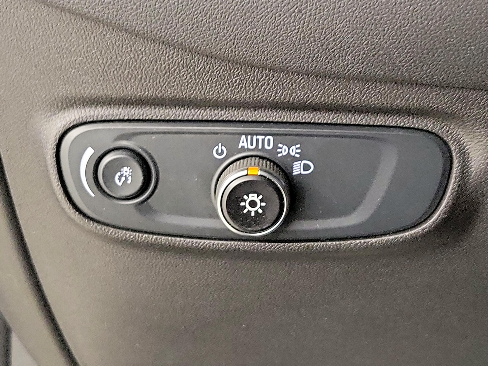2024 Chevrolet Equinox LT - Photo 14