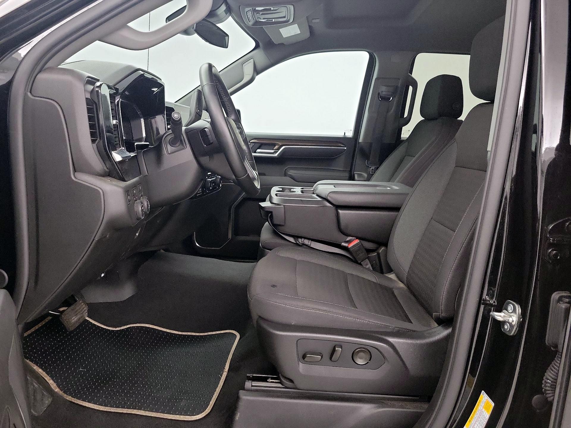 Thumbnail: 2026 Chevrolet Silverado 1500 - 11