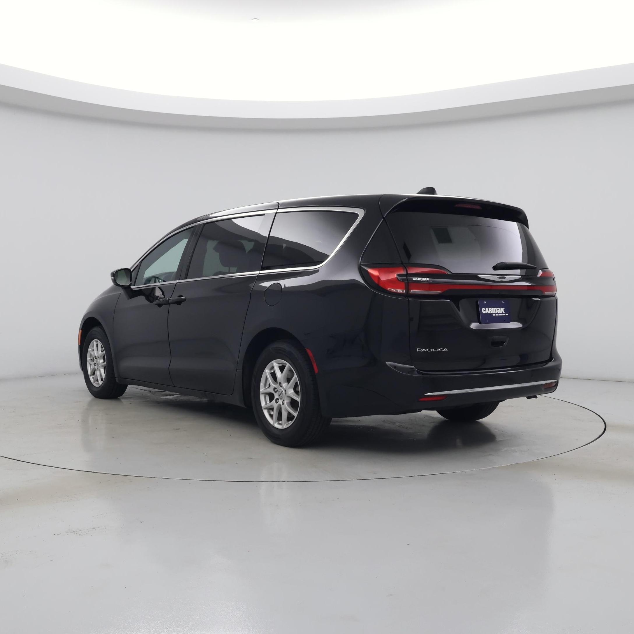 Thumbnail: 2025 Chrysler Pacifica - 2