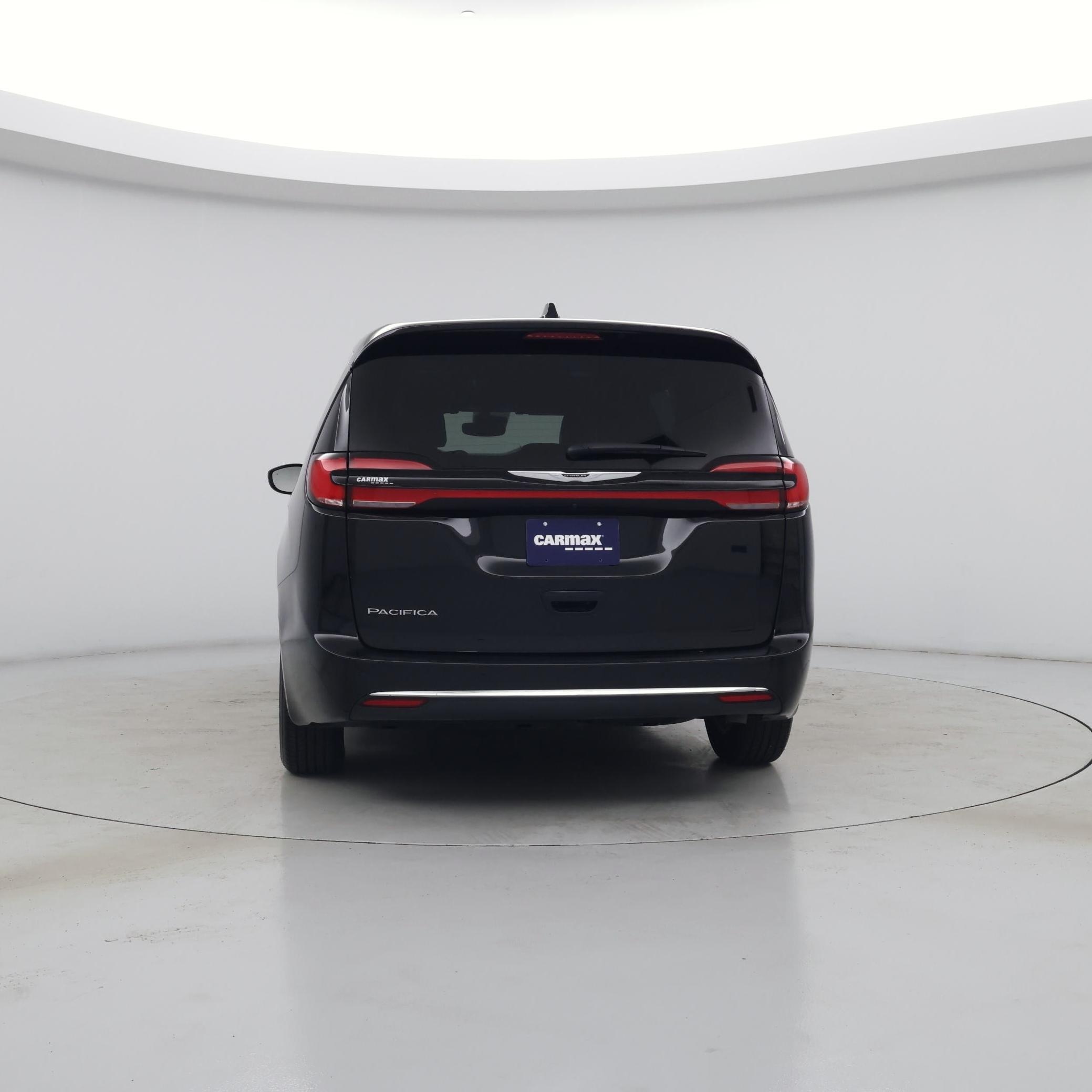 Thumbnail: 2025 Chrysler Pacifica - 6