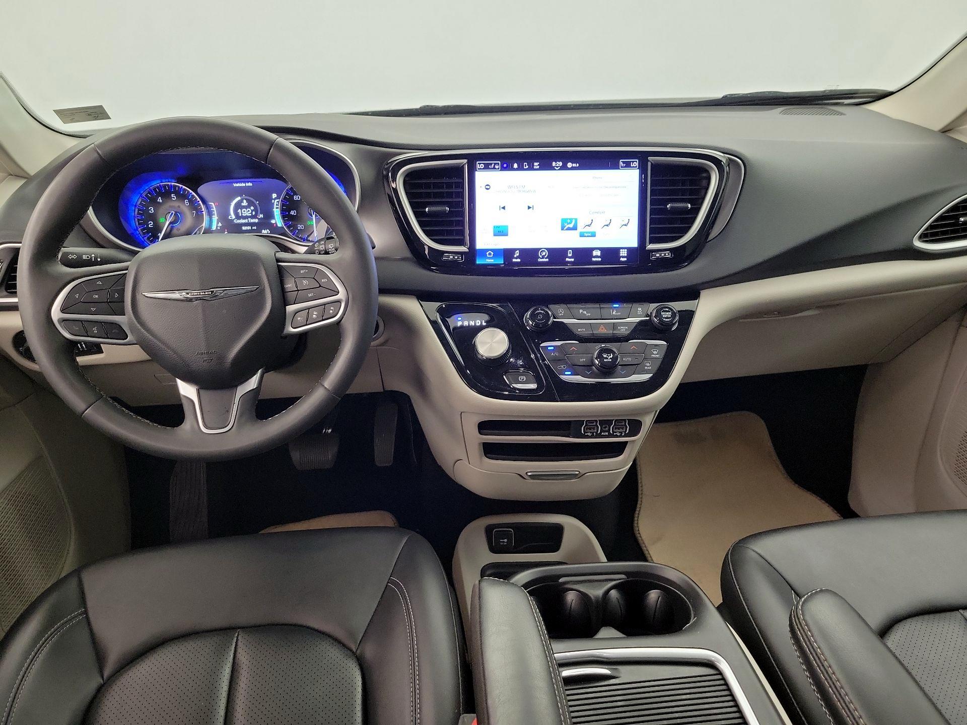 Thumbnail: 2024 Chrysler Pacifica - 9