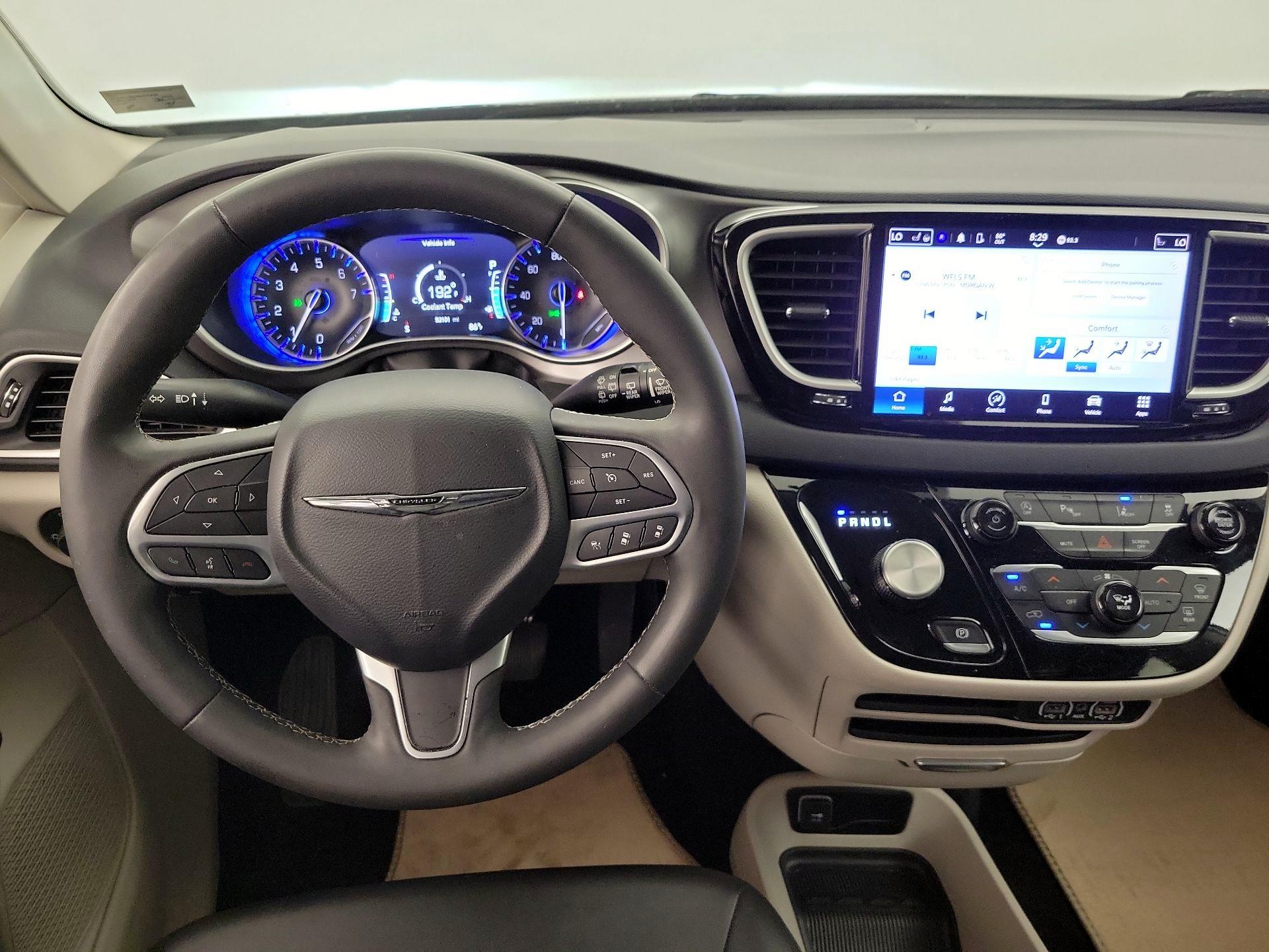 Thumbnail: 2024 Chrysler Pacifica - 10