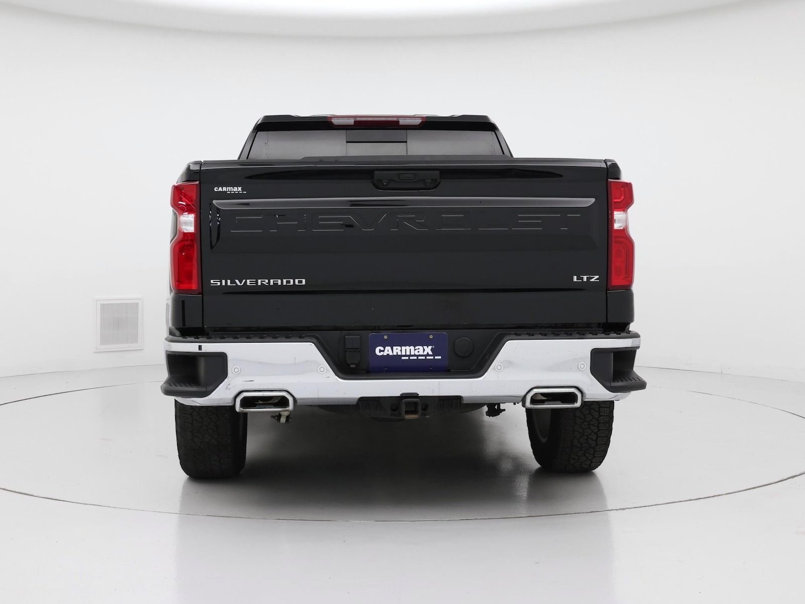 2025 Chevrolet Silverado 1500 LTZ - Photo 7