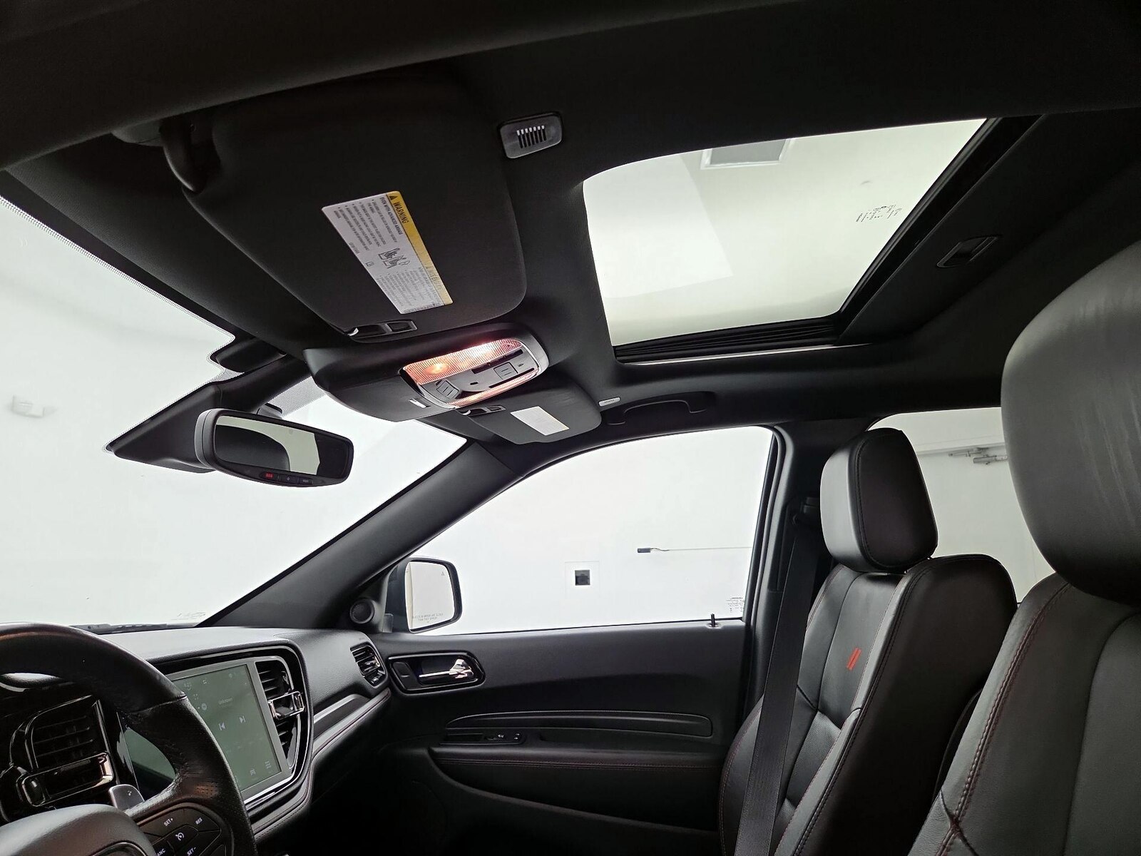 Sunroof(s) & Overhead Airbags