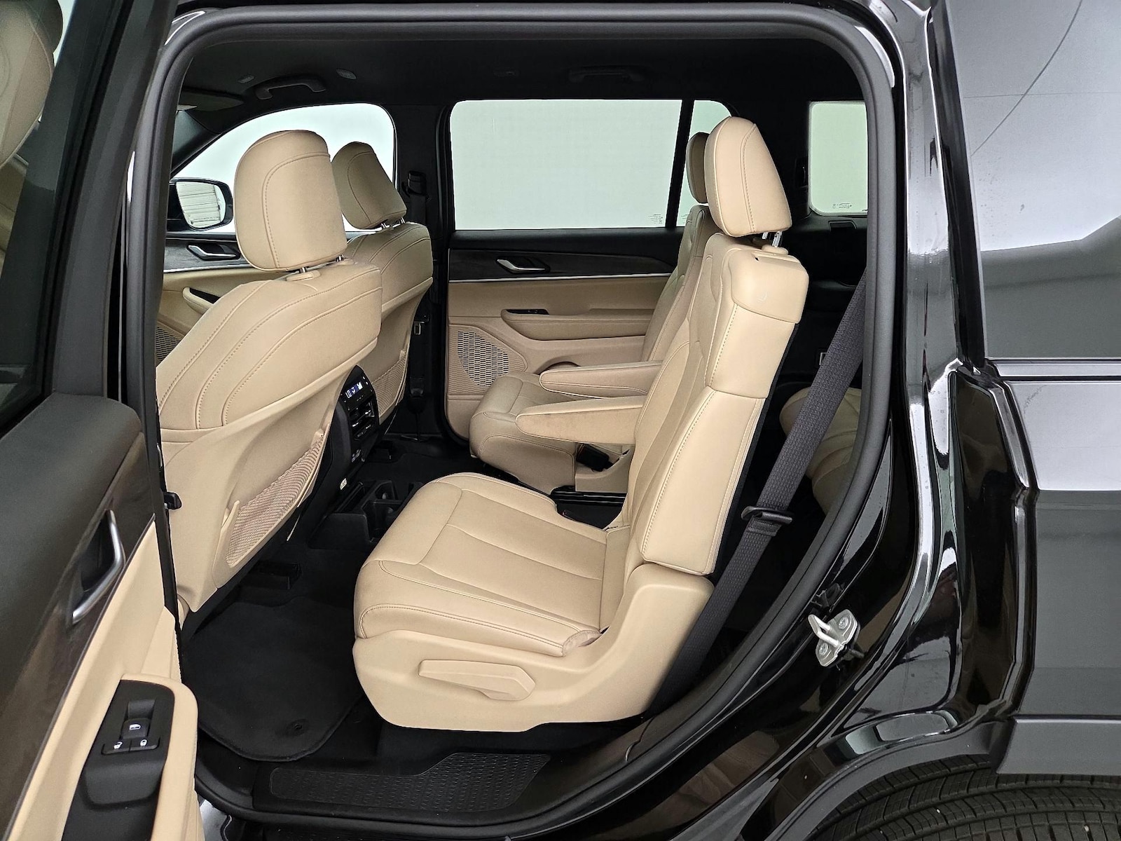 Rear Air Conditioning